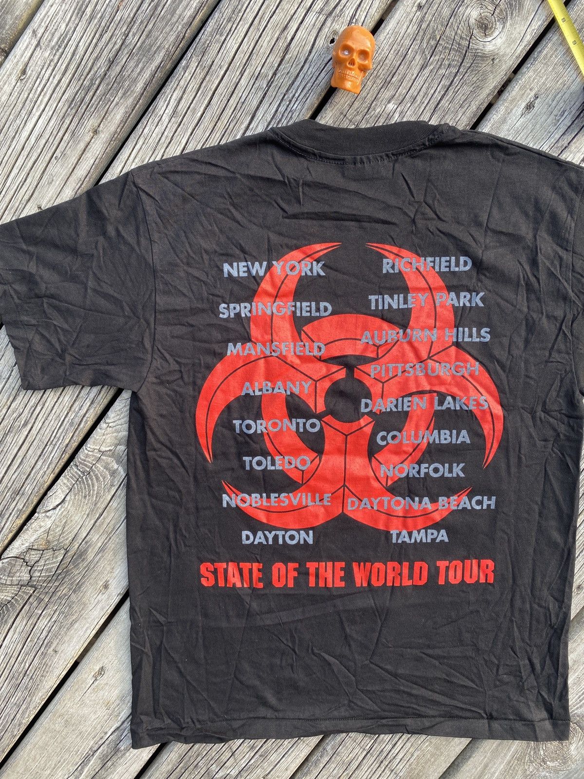 Band Tees × Hanes × Vintage Biohazard tales from the hardside tour shirt sz L Size US L / EU 52-54 / 3 - 6 Thumbnail