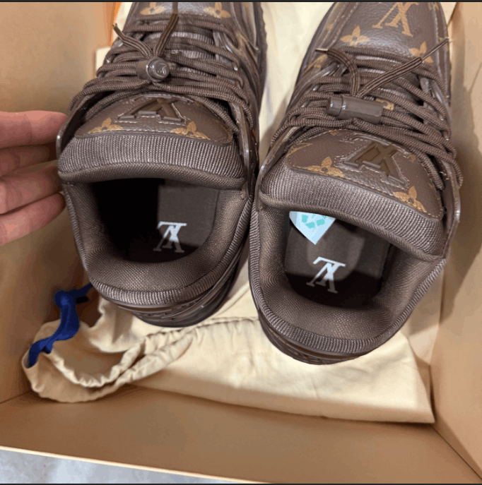 Louis Vuitton Louis Vuitton low-top sneakers Size US 5 / EU 37 - 7 Thumbnail