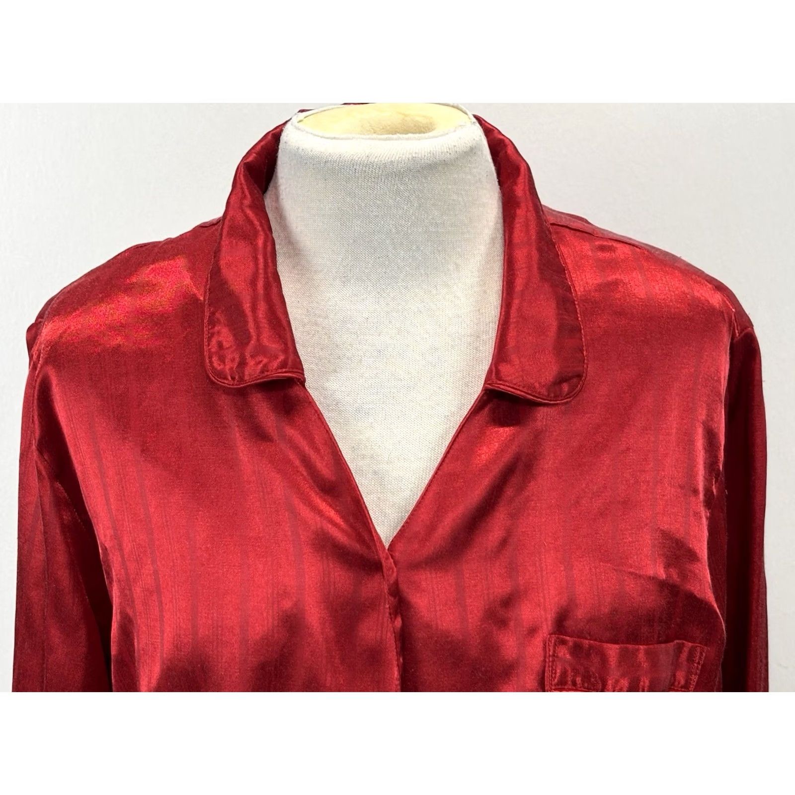 Vintage VINTAGE Classic Elements Satin Pajamas Red Damask 2 Pc Lounge Women’s L Red Stripe Damask Lounge Womens L Satin Pajamas Size ONE SIZE - 6 Thumbnail