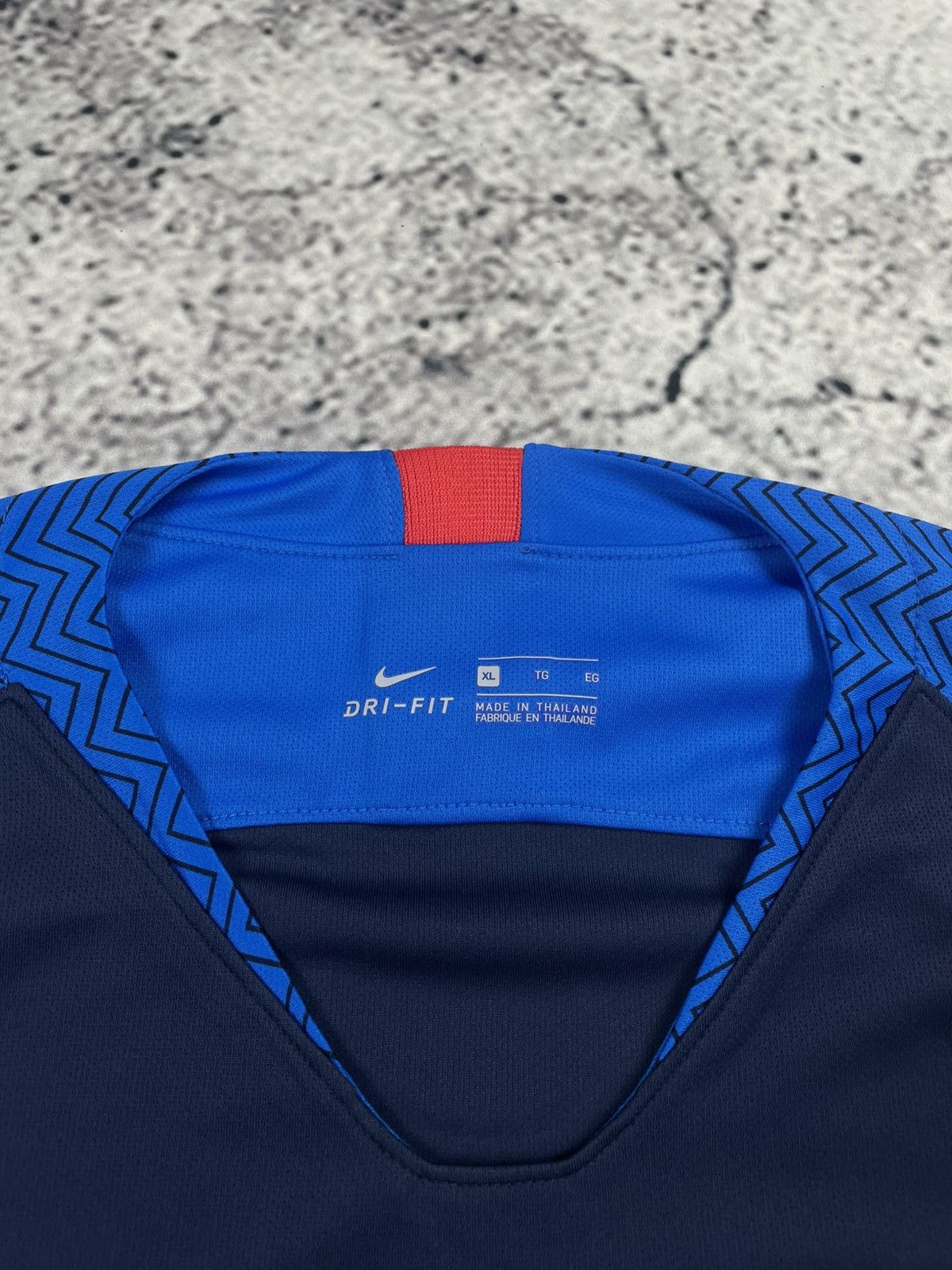 Nike Nike XL 2018 Slovakia Home Jersey Navy Original Football Size US XL / EU 56 / 4 - 7 Thumbnail