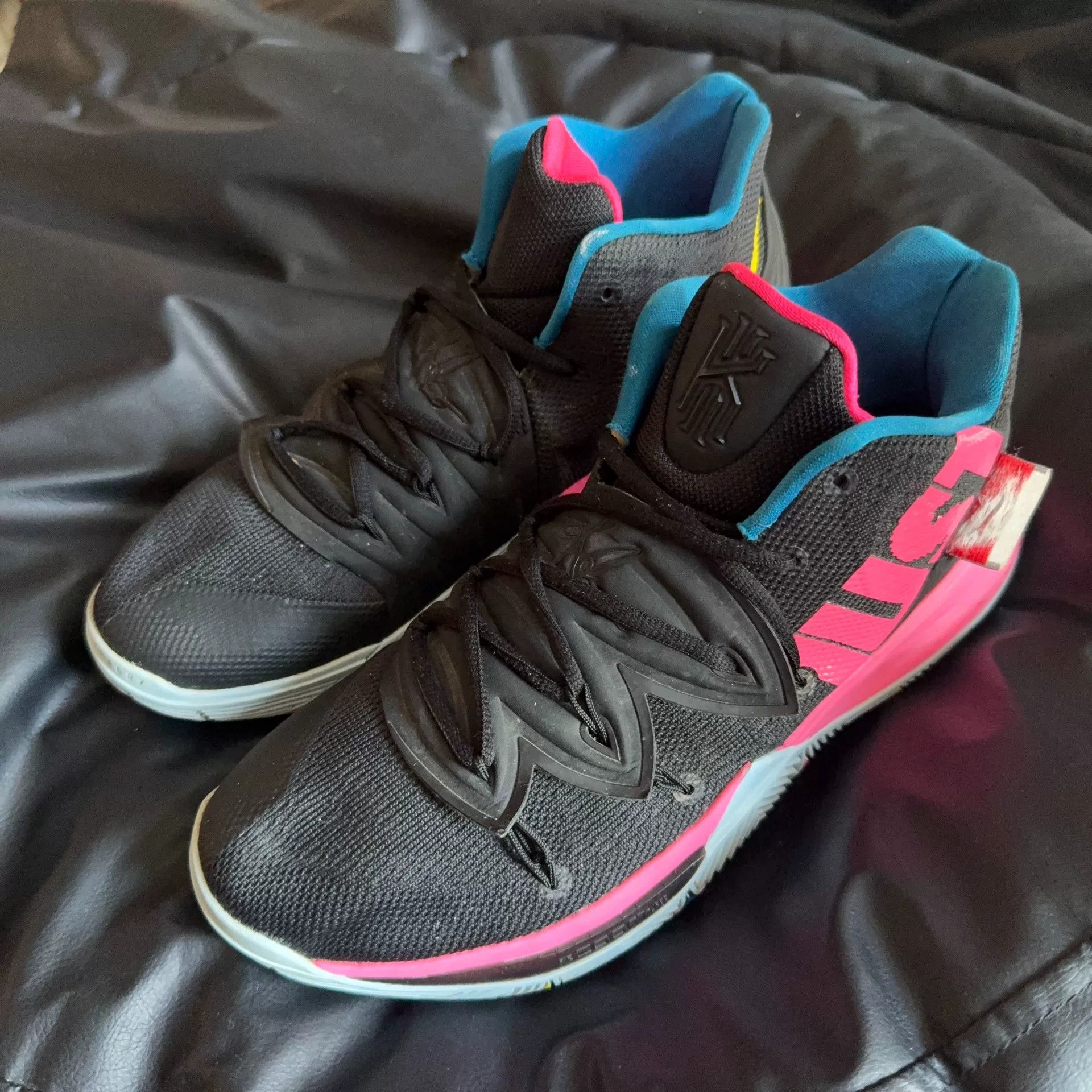 Nike Nike Pink Lowtop Sneakers 44.5 Men Size US 11 / EU 44 - 1 Thumbnail