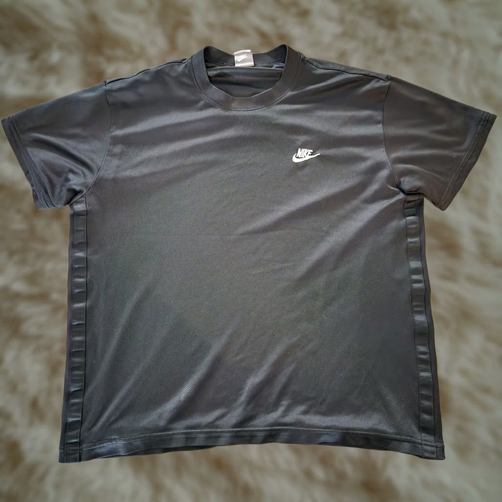 Nike VINTAGE Nike Performance T Shirt Tee Mens XL Black Embroidered Logo 90s Sports Y2K Gui? Size US XL / EU 56 / 4 - 1 Thumbnail