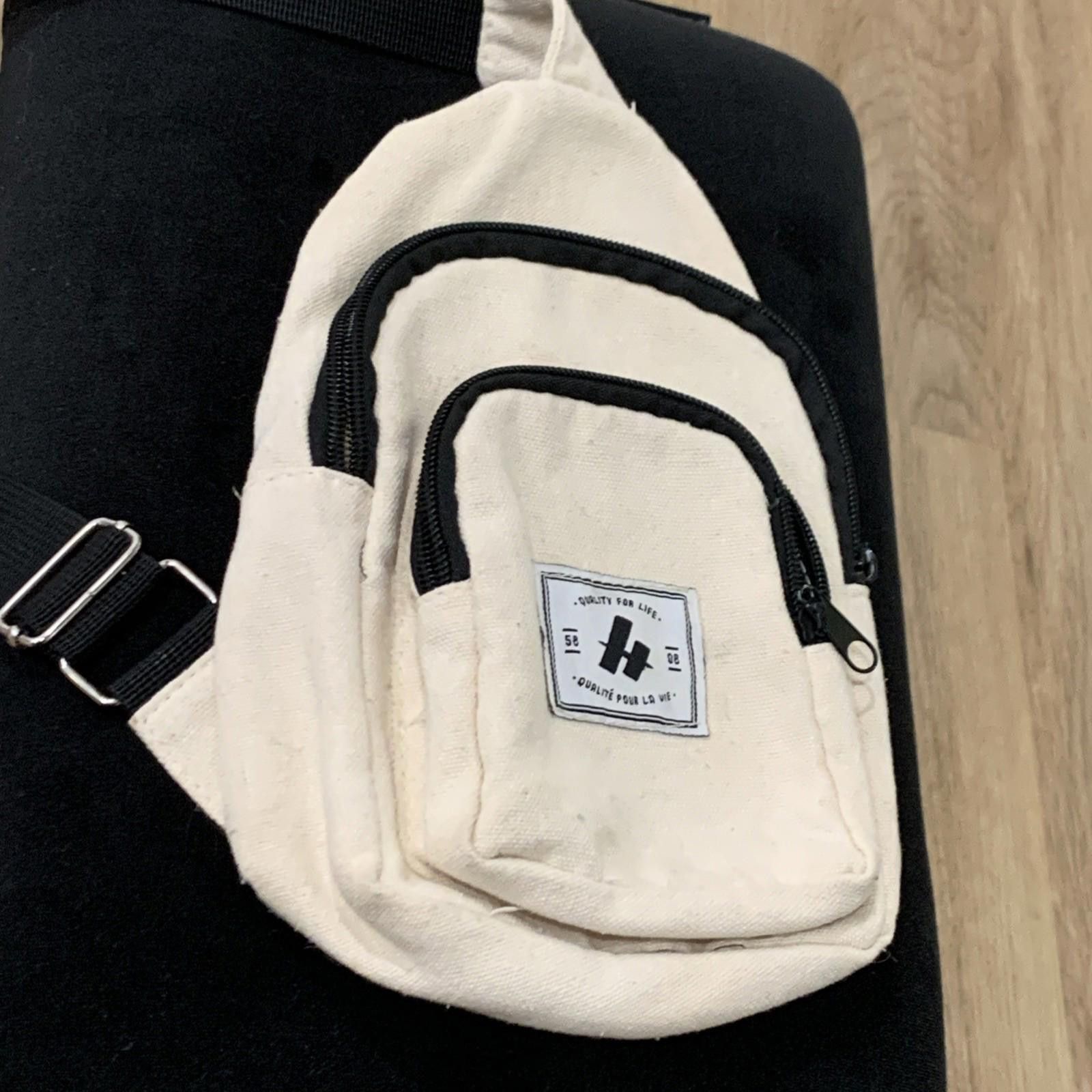 The Unbranded Brand Quality For Life Sling Crossbody Bag Beige Canvas Black Size ONE SIZE - 3 Thumbnail