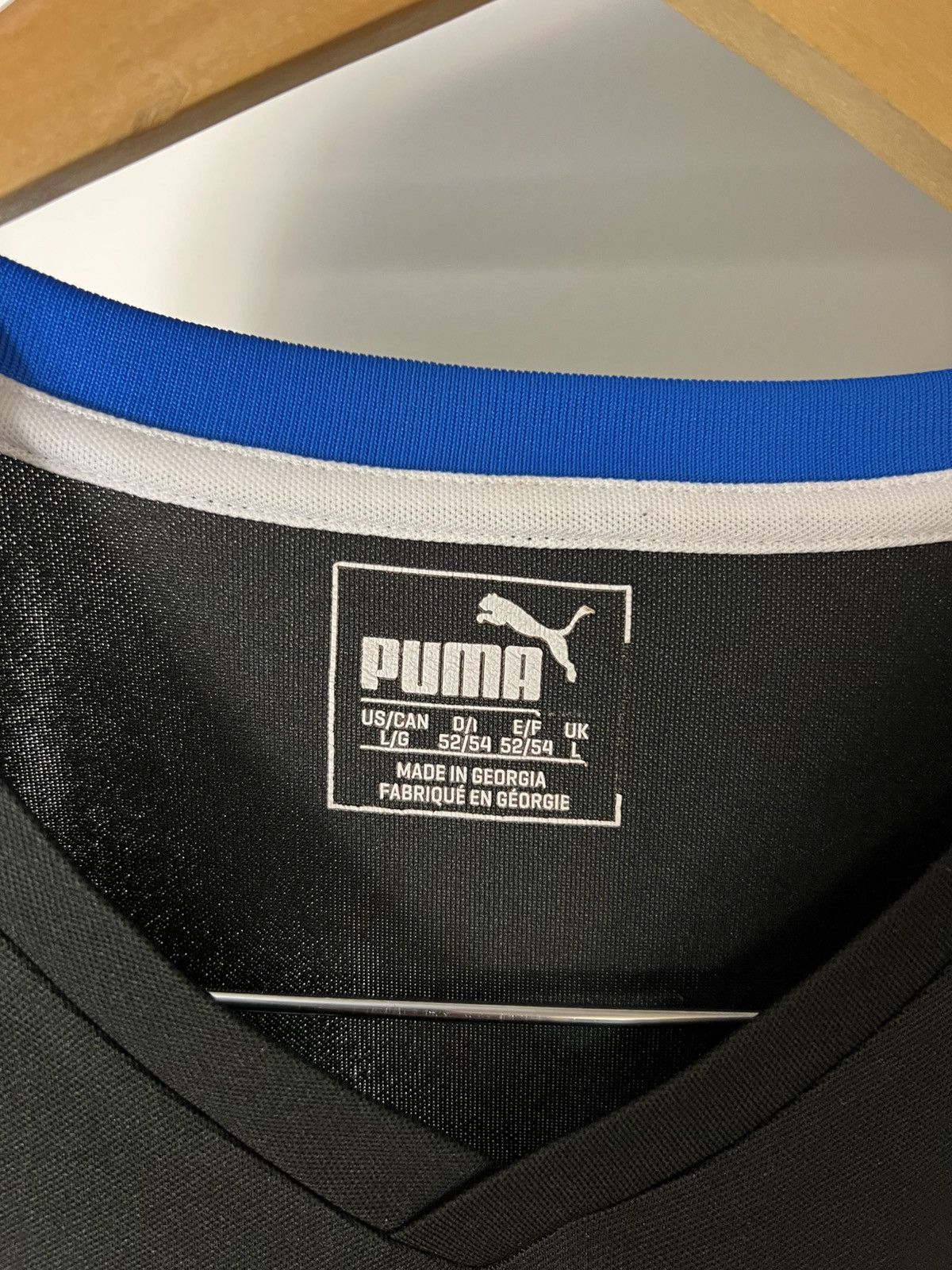 Puma VINTAGE PUMA FC RANGERS SCOTLAND SOCCER JERSEY RETRO Y2K 90s Size US L / EU 52-54 / 3 - 7 Thumbnail