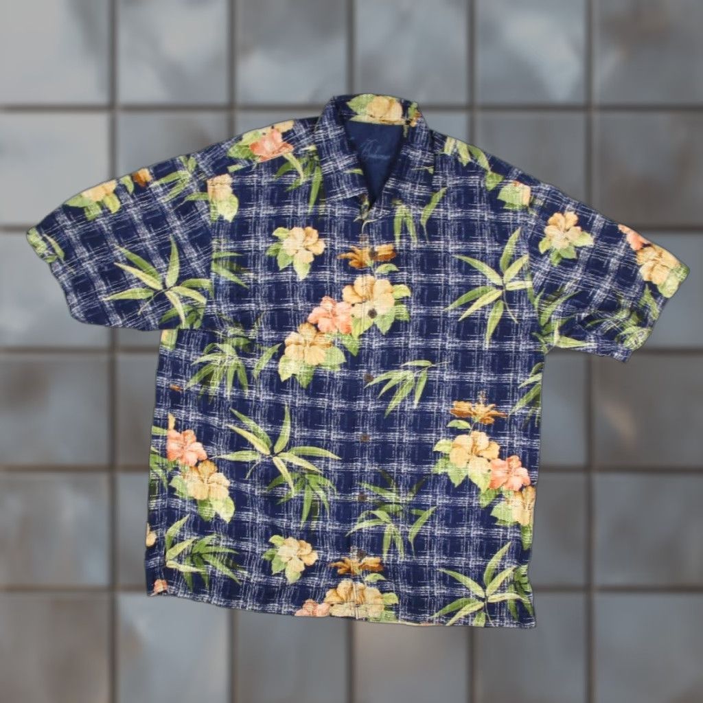 Tommy Bahama VINTAGE Tommy Bahama Shirt Men Large Blue Floral Silk Hawaiian Short Sleeve Collared Button-Up Size US L / EU 52-54 / 3 - 1 Thumbnail