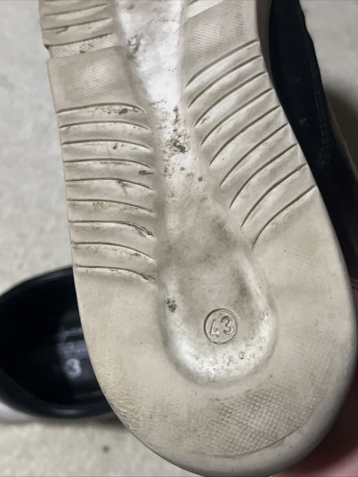 Yohji Yamamoto Yohji Yamamoto Y-3 Size 43 Tokyo Sneakers USED Men's Shoes Size US 10 / EU 43 - 5 Thumbnail