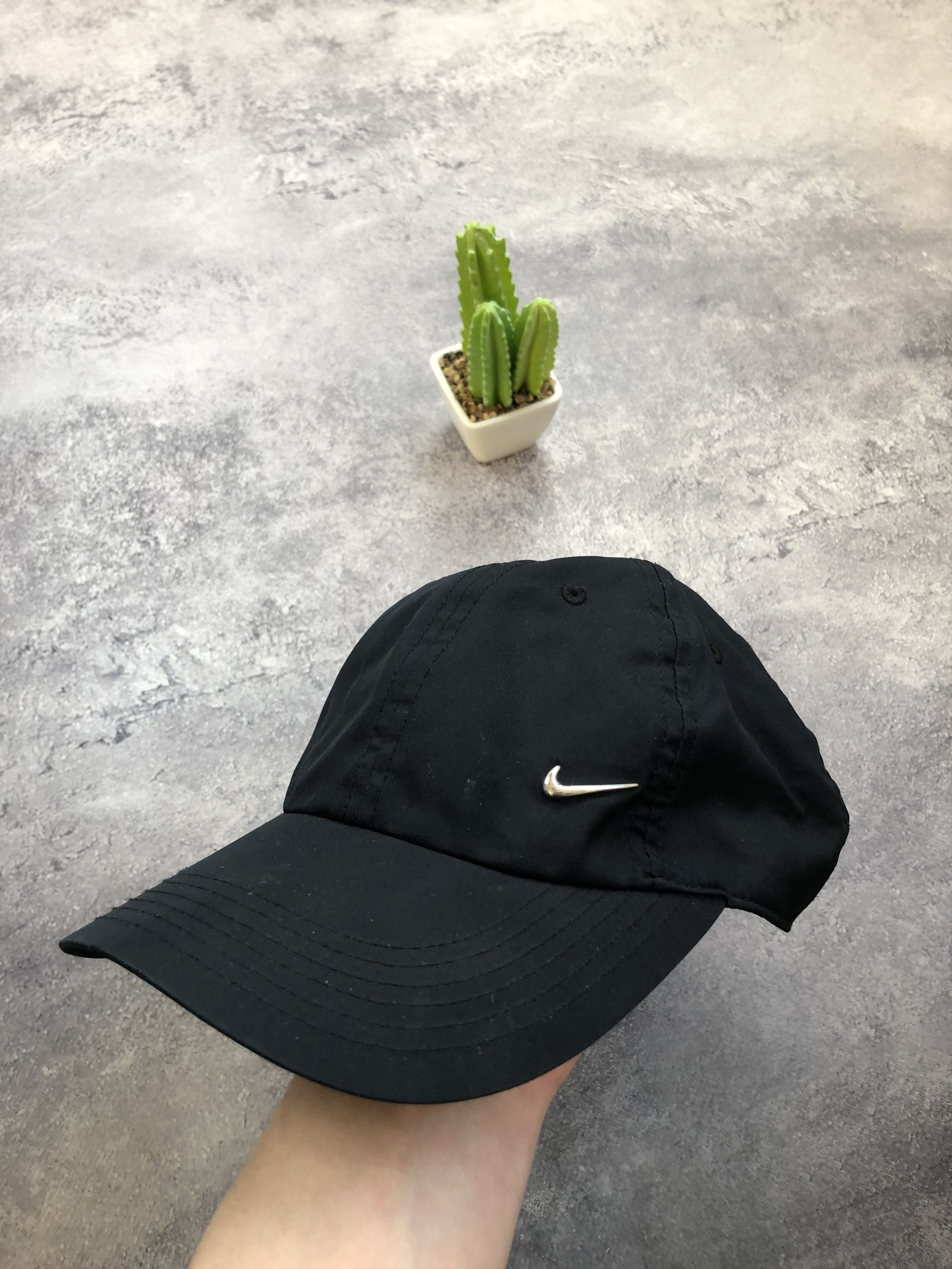 Nike NIKE Hype Metal Logo Streetwear Black Minimalistic Cap Black Size ONE SIZE - 1 Thumbnail