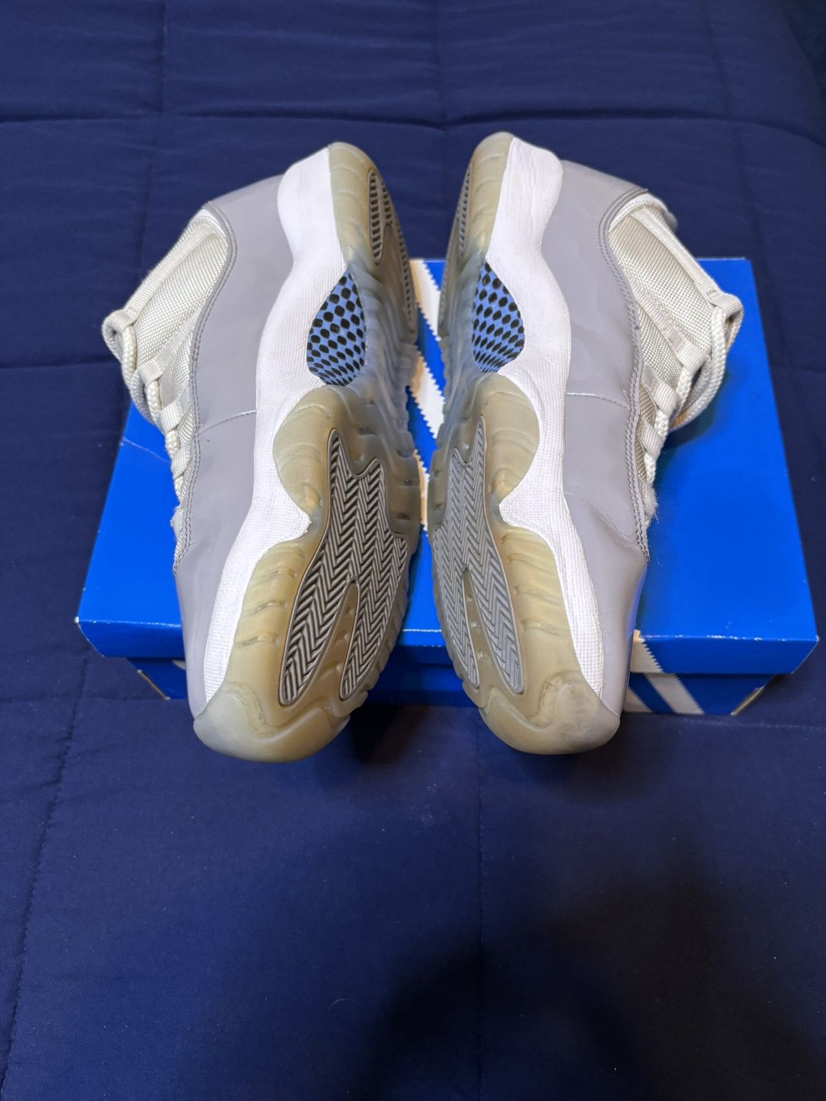 Jordan Brand Jordan 11 Retro Low Cement Grey 2023 Size 10 Size US 10 / EU 43 - 4 Thumbnail