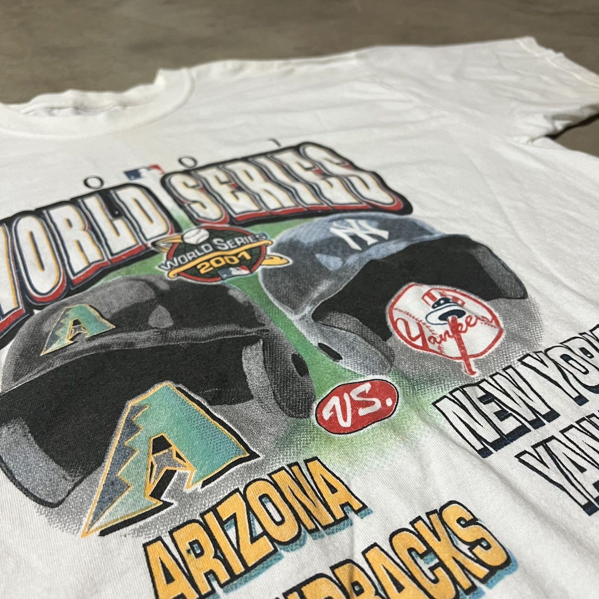 NFL × New York Yankees × Vintage Vintage 2001 MLB Yankees vs Diamondbacks World Series Shirt Size US XL / EU 56 / 4 - 3 Thumbnail