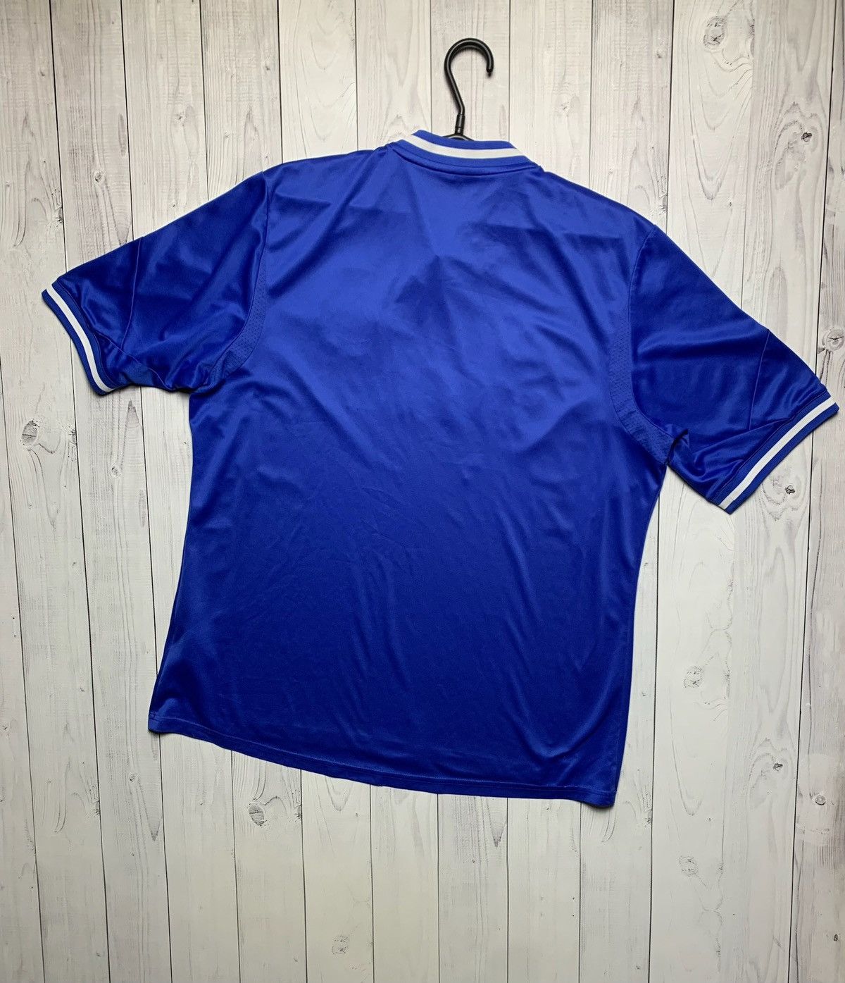 Adidas × Chelsea Soccer × Vintage Vintage adidas Chelsea soccer jersey size XL blue Size US XL / EU 56 / 4 - 9 Thumbnail