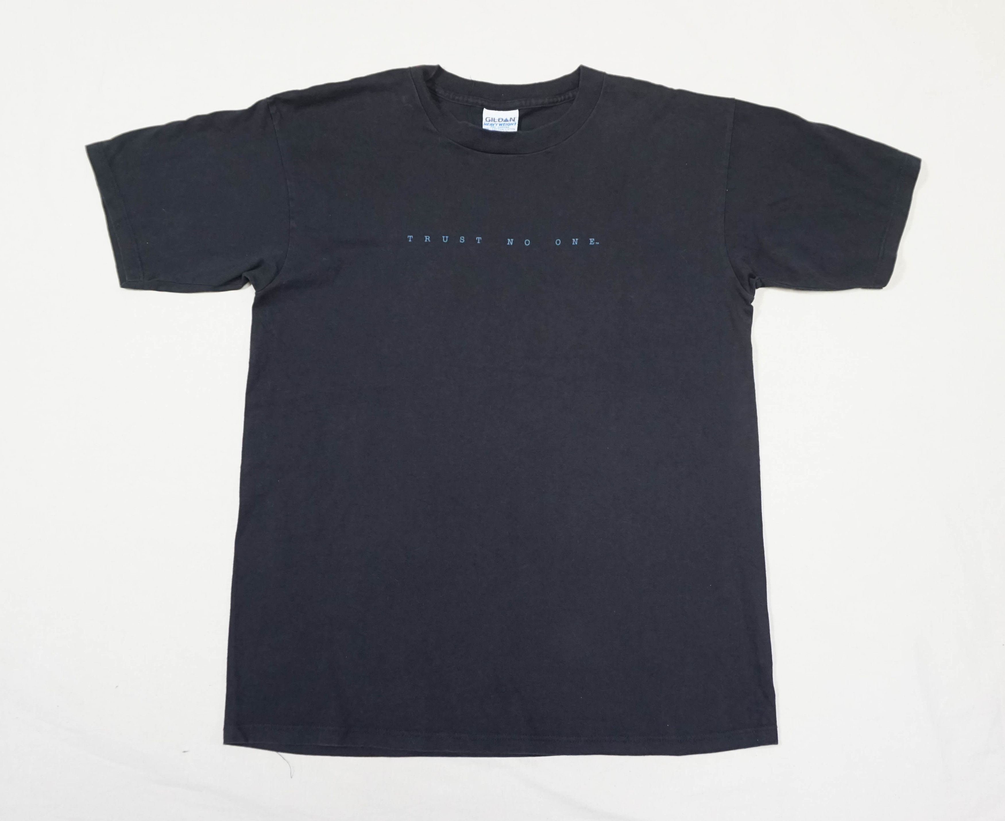 Vintage 90's The X-Files "Trust no one" T-shirt Size US L / EU 52-54 / 3 - 2 Thumbnail