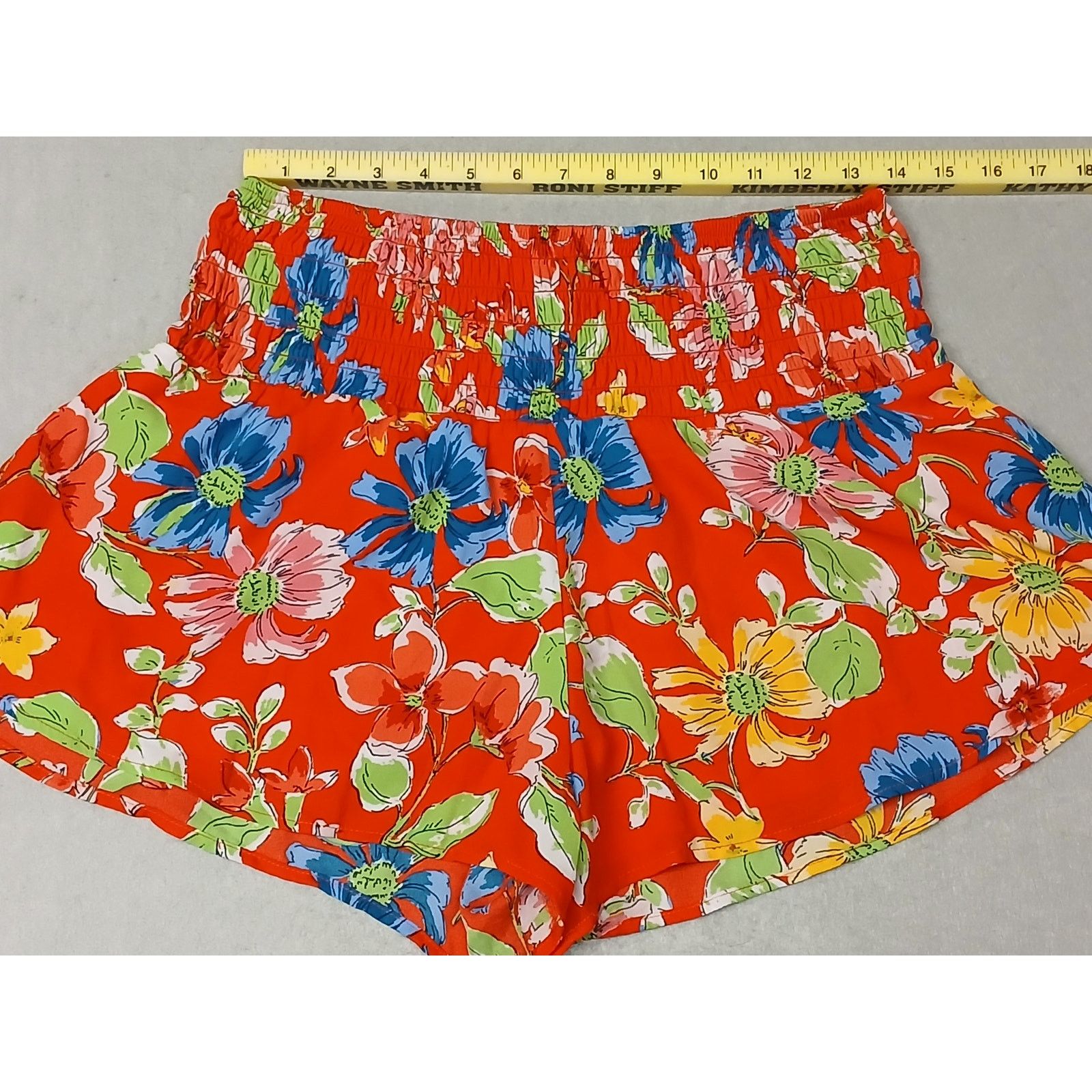 Other Sienna Sky (Large) Red Floral Ruffle Flowy Boho Shorts Size 28" / US 6 / IT 42 - 2 Thumbnail