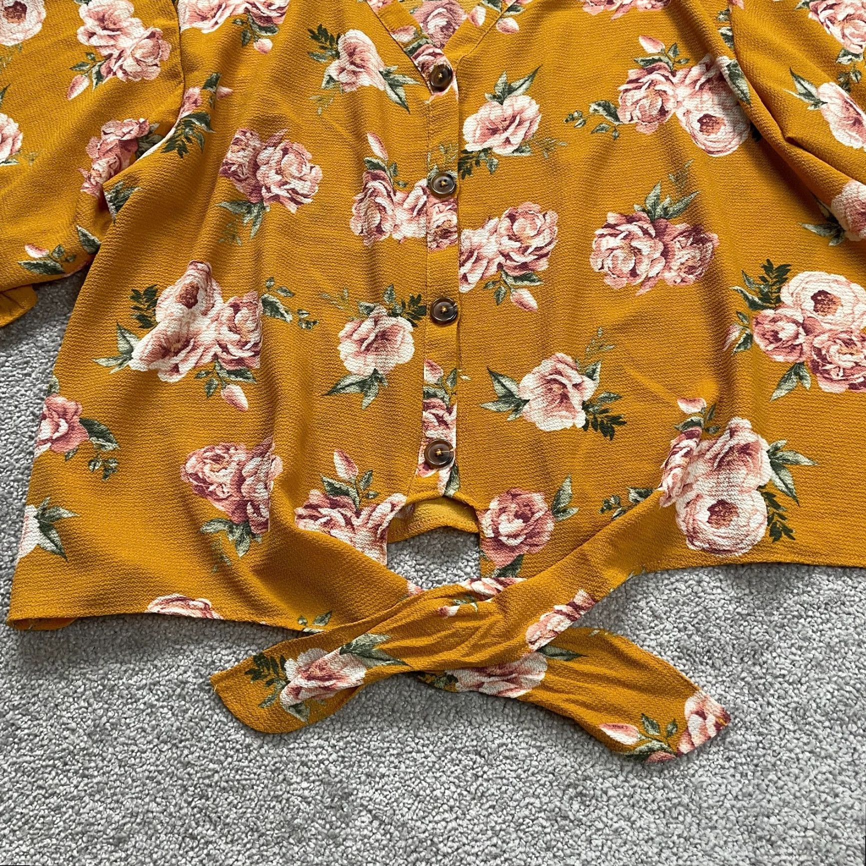 Almost Famous Almost & Famous Blouse Womens 3XL Mustard Floral Front Tie Short Sleeve Casual Size XXL / US 16-18 / IT 52-54 - 3 Thumbnail