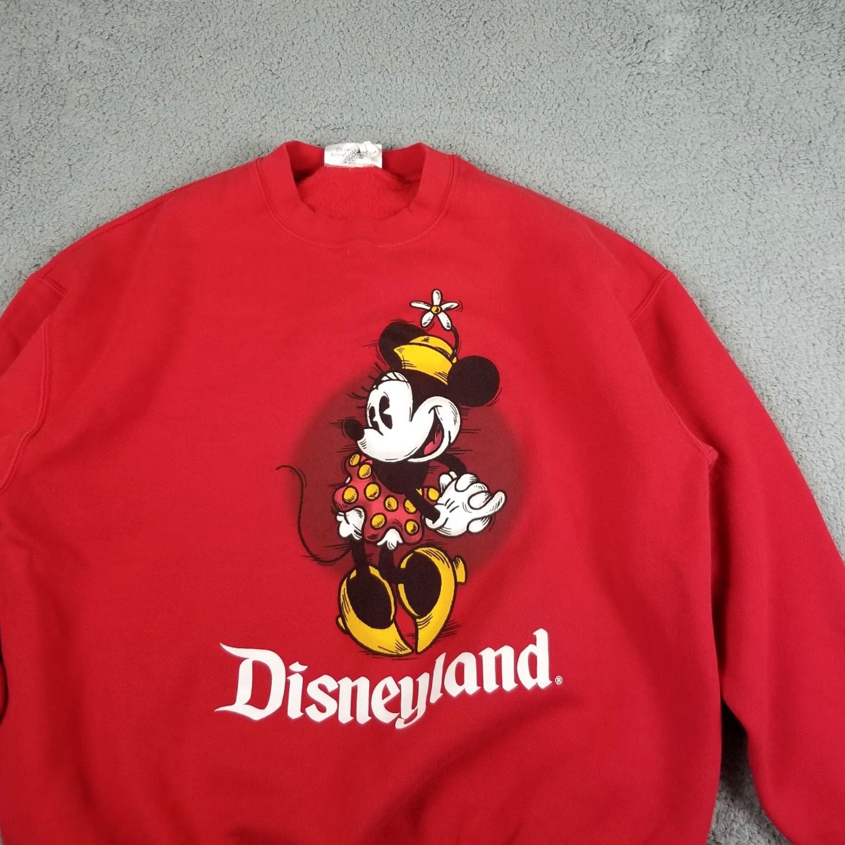 Disney Disney Minnie Mouse Character Sweatshirt XL Red Crewneck Unisex Adults 80s 90s Vintage Cotton Blend Graphic Print Pullover Sweatshirt Size XL / US 12-14 / IT 48-50 - 2 Thumbnail