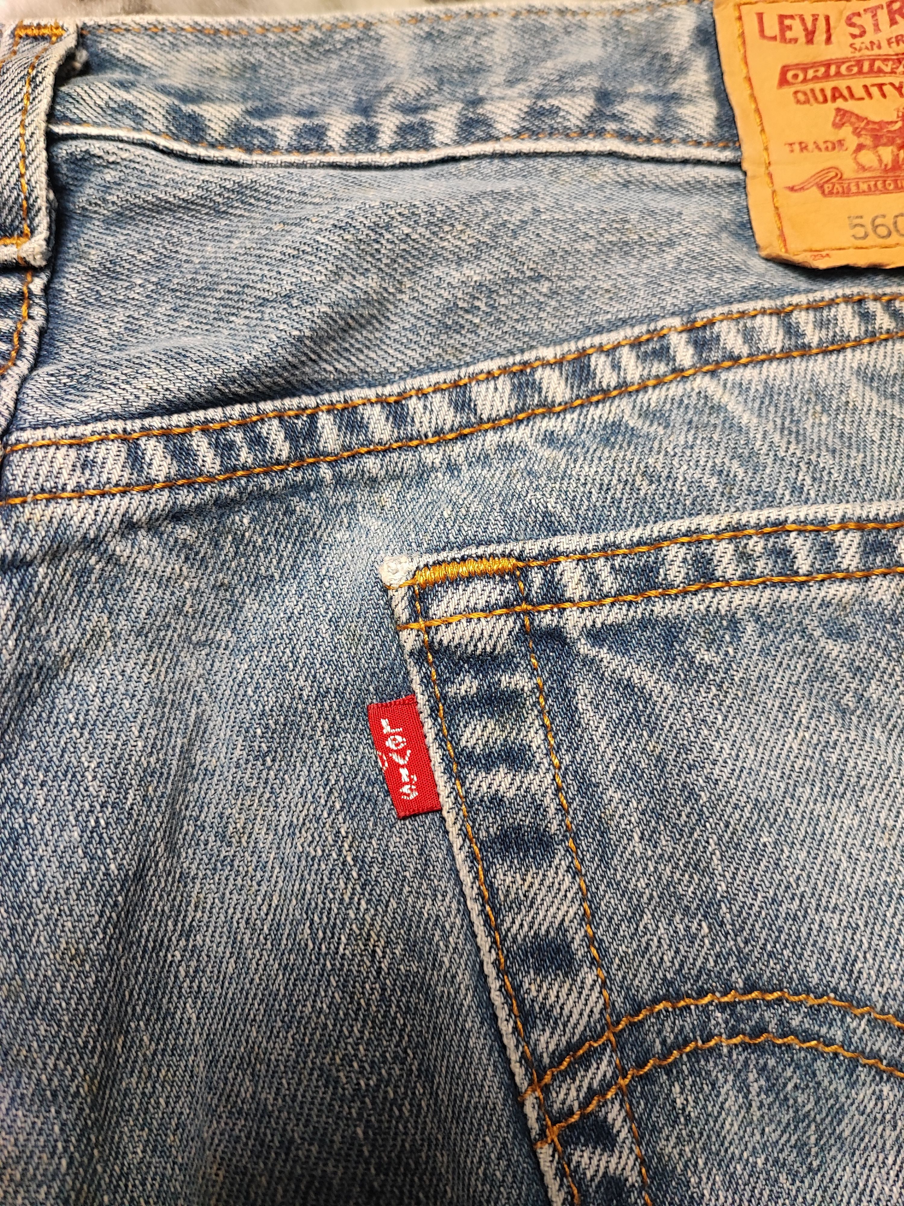 Levi's Vintage Levi's 560 Baggy Light Wash Thrashed Distressed ERD Size US 36 / EU 52 - 15 Thumbnail