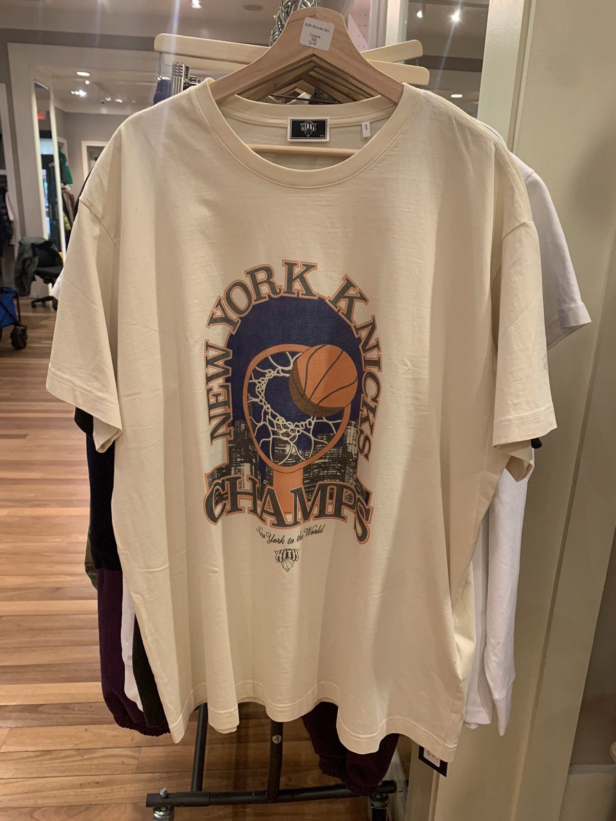 image of Kith Knicks Tee in Cream, Men's (Size 2XL)