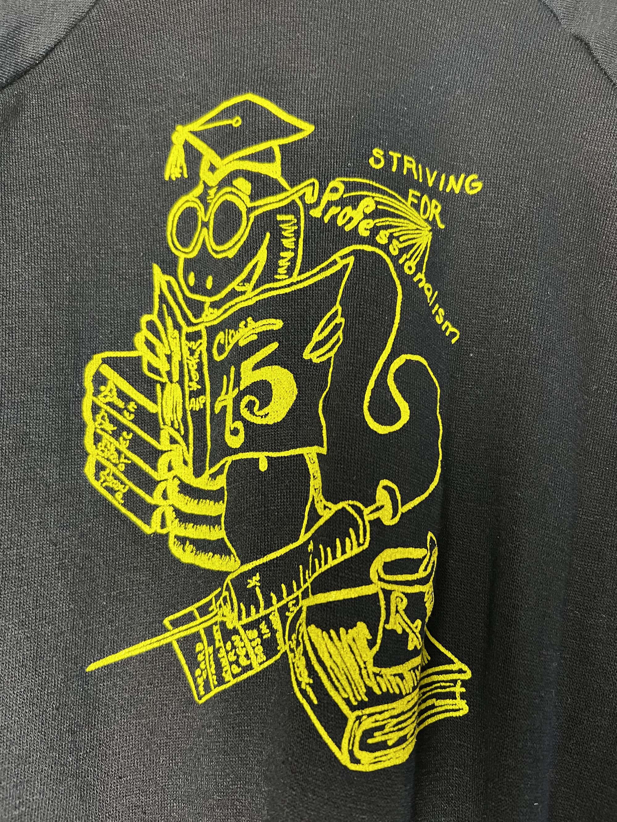 Vintage 70's "Striving for Professionalism Class of '45" Sweatshirt Size US M / EU 48-50 / 2 - 9 Thumbnail