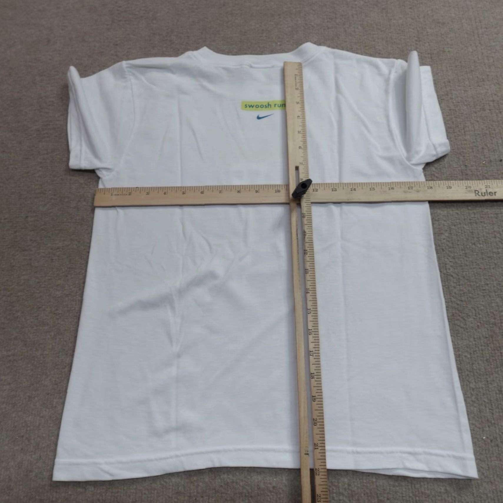 Nike VINTAGE Nike Shirt XS White Think Outside the Box Made in USA Office Humor Size US XS / EU 42 / 0 - 4 Thumbnail