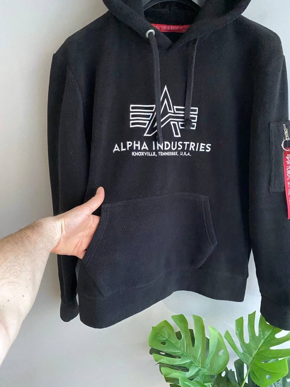 Alpha Industries Alpha Industries Men's Black Fleece Hoodie, Size M Size US M / EU 48-50 / 2 - 8 Thumbnail