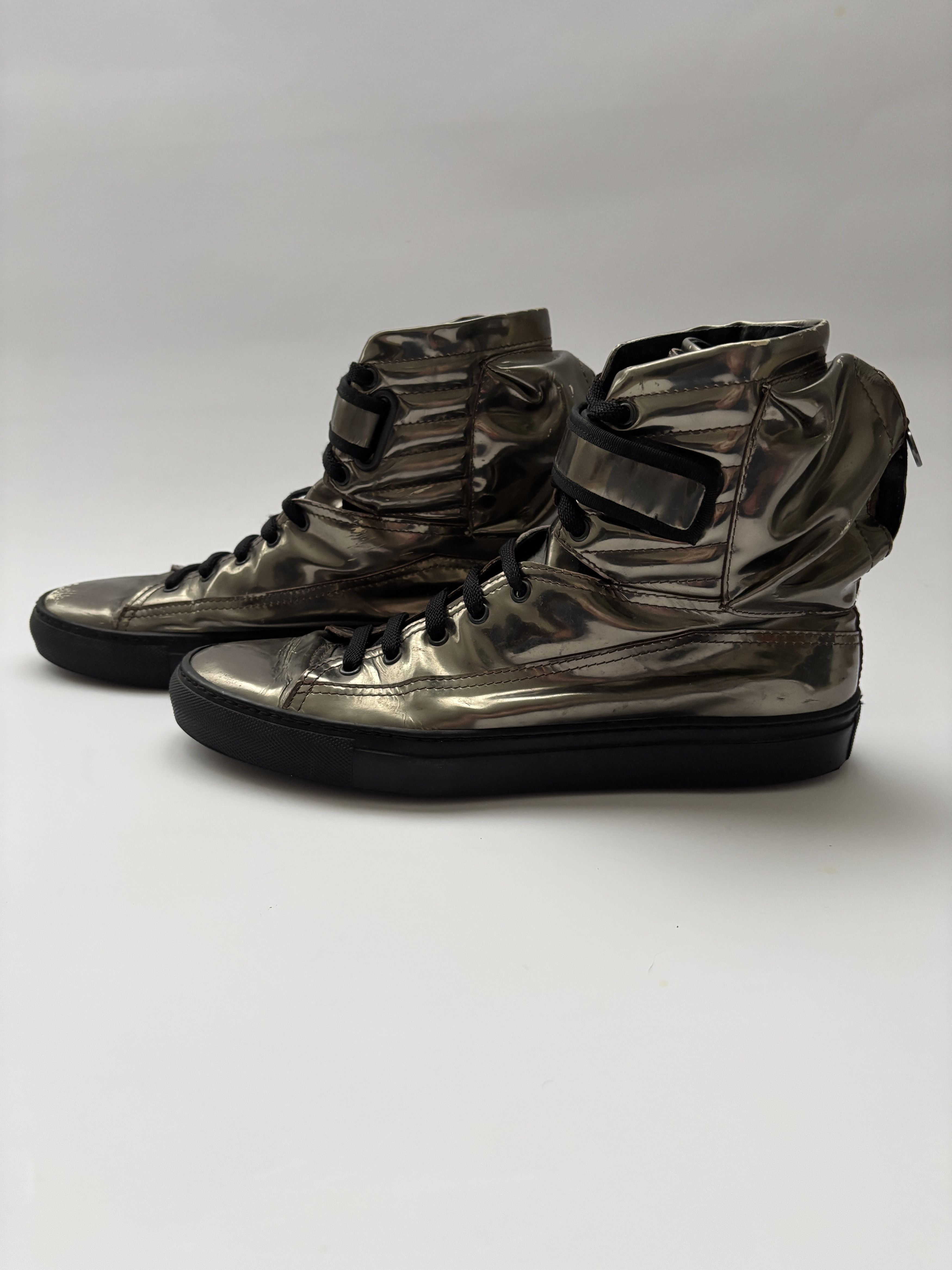 Raf Simons ⚡️QUICK SALE⚡️2009 Raf Simons Gold Astronaut Sneakers Size US 10 / EU 43 - 4 Thumbnail