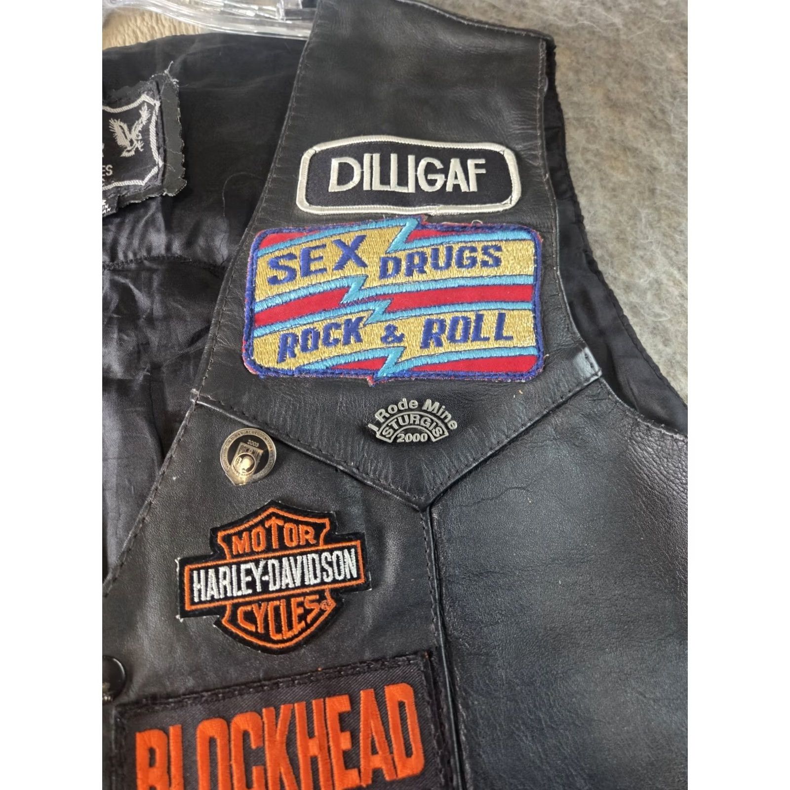 Vintage Black Leather Women's Vest XL Patches And Pins Distressed Motorcycle Jacket Biker, Classic, Steampunk - XS Size XL / US 12-14 / IT 48-50 - 5 Thumbnail