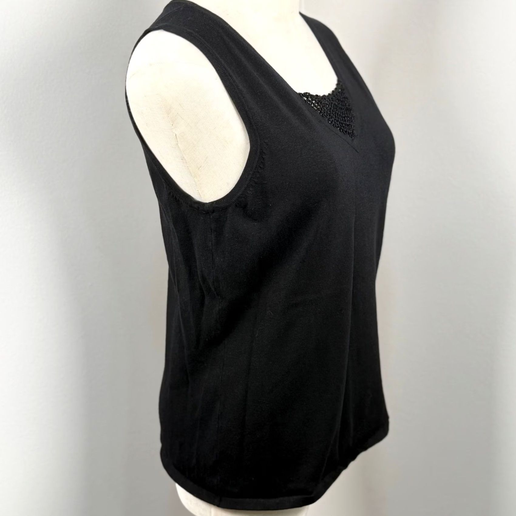 Vintage Pointelle Tank Top L Women Black Silk Blend Lace V-Neck Knit Shell Minimalist Tank Top Size L / US 10 / IT 46 - 4 Thumbnail