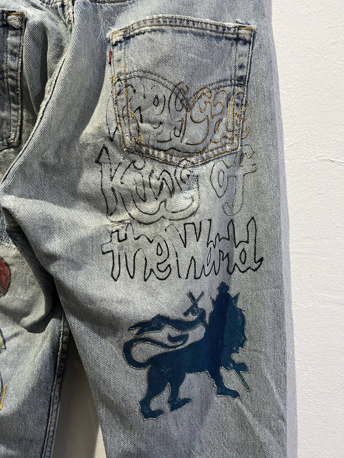 Levi's Vintage Clothing Vintage Levis 501 x Hitomi Handmade x Bob Marley Size US 30 / EU 46 - 9 Thumbnail