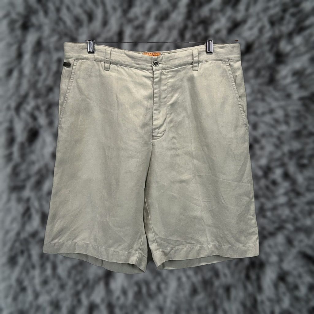 Tommy Bahama Tommy Bahama Shorts Bermuda Linen 100% Flat Front Beige 36 Men GUC Paradise Nation Mens Size US 36 / EU 52 - 1 Thumbnail