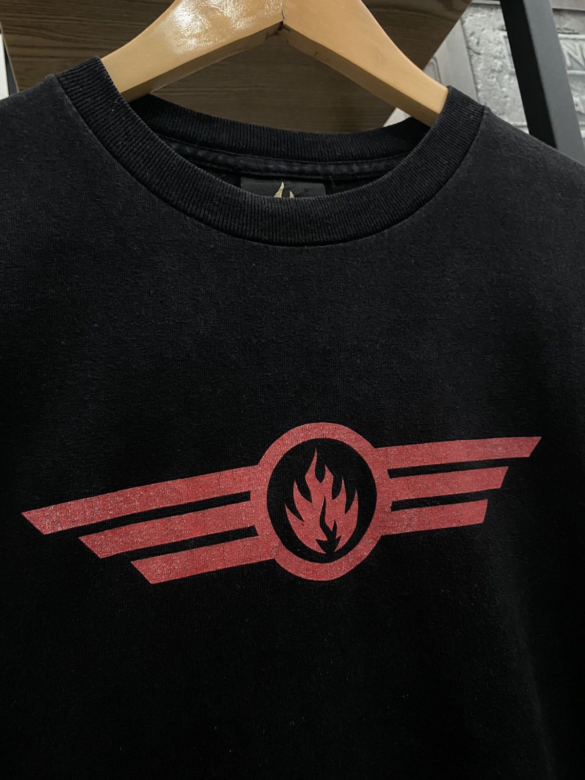 Vintage Vintage Black Label Skateboard Centre Logo Skate Tee Size US M / EU 48-50 / 2 - 2 Thumbnail