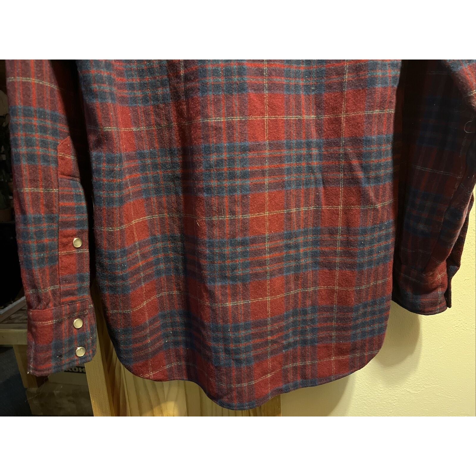 Pendleton Pendleton High Grade Men’s M Red Plaid Pearl Snap Wool Shirt Size US M / EU 48-50 / 2 - 12 Thumbnail