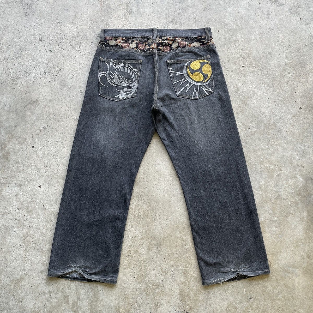 Japanese Brand × Vintage W35💥 Japanese Vintage Flora Design Black Faded Jeans Pants Size US 35 - 1 Thumbnail
