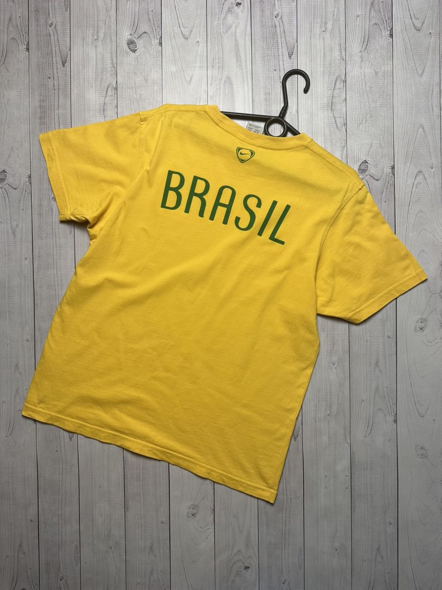 Nike × Vintage Vintage Nike Brazil soccer jersey yellow size M rare logo Size US M / EU 48-50 / 2 - 2 Thumbnail