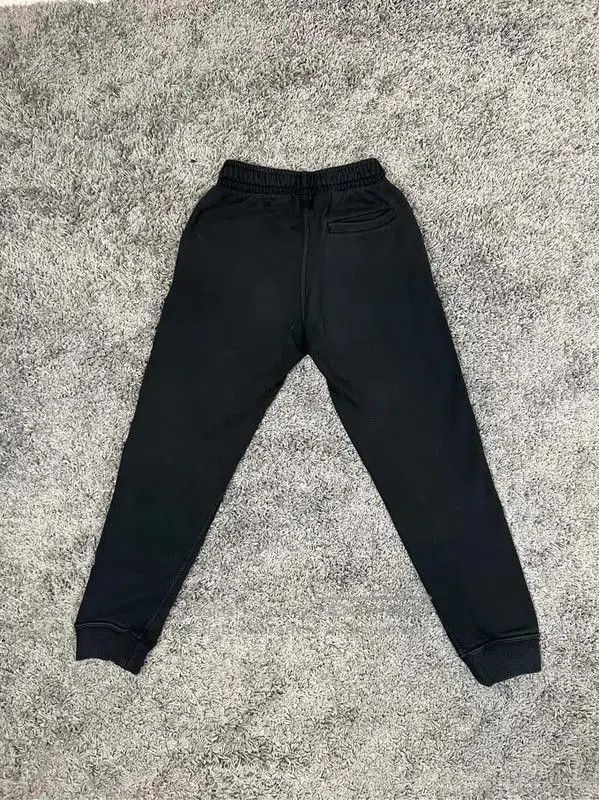 Burberry Burberry Black Cotton Casual Trousers for Women. Size 22" - 1 Thumbnail