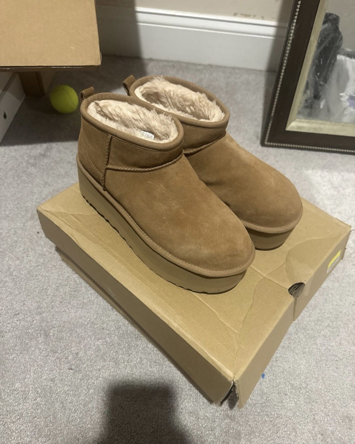 Ugg Ugg Women Platform Boots Size 9 US Size US 9 / IT 39 - 1 Thumbnail