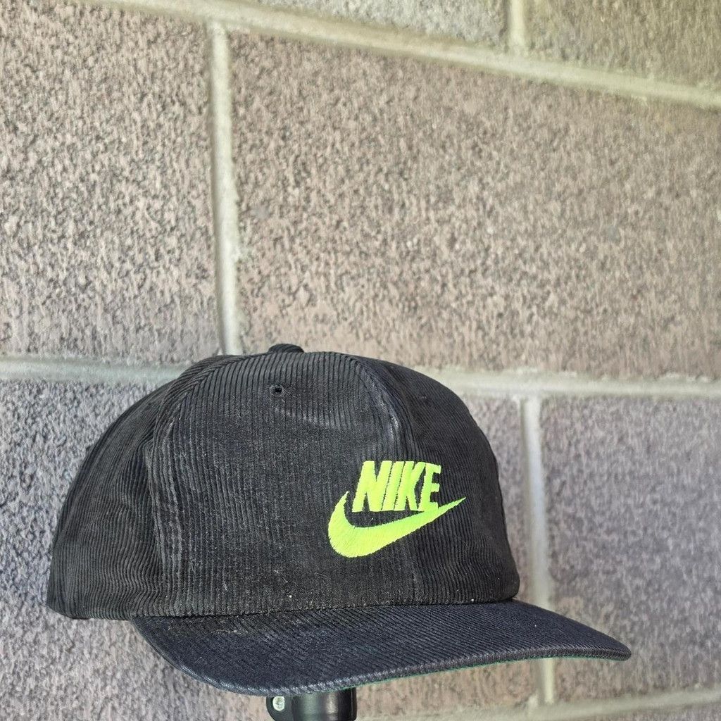 Nike 80s Nike black corduroy snapback hat #skater #corduroy Size ONE SIZE - 1 Thumbnail