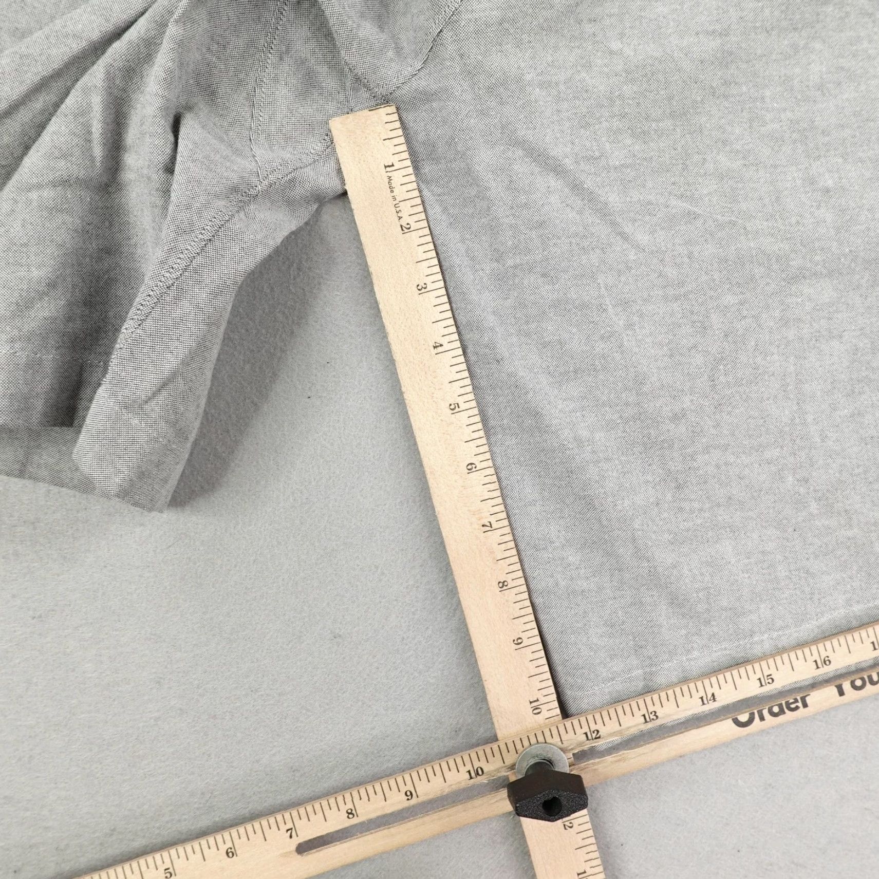 Lululemon VINTAGE Lululemon Chino Shorts Mens 33 Gray Casual Travel Workwear Lightweight Relaxed Pockets 10" Inseam Size US 33 - 6 Thumbnail