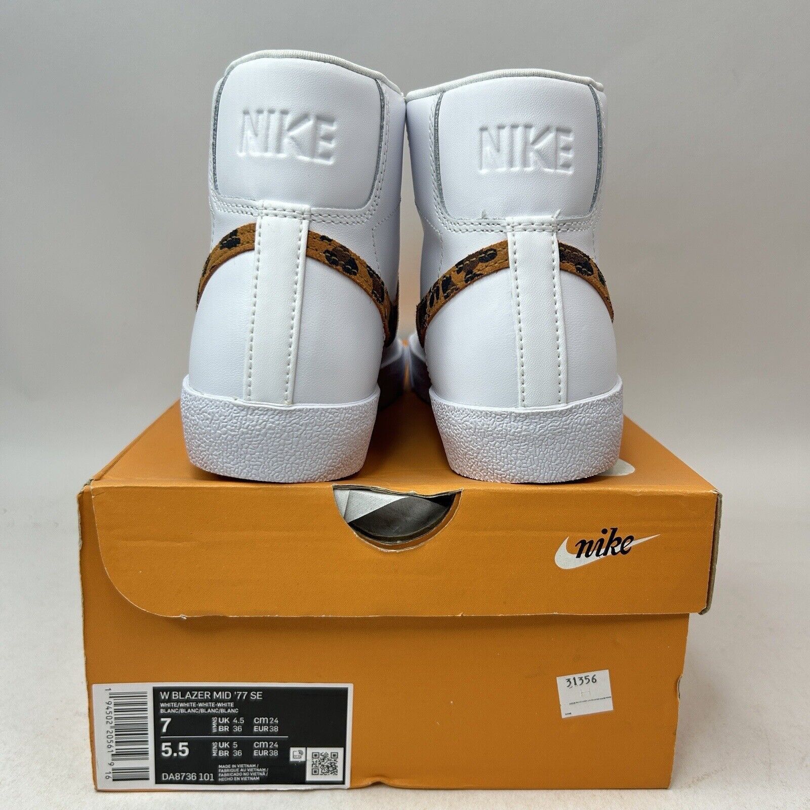 Nike Nike Blazer Mid ‘77 SE WMNS “Leopard” 2024 Size US 7 / IT 37 - 4 Thumbnail