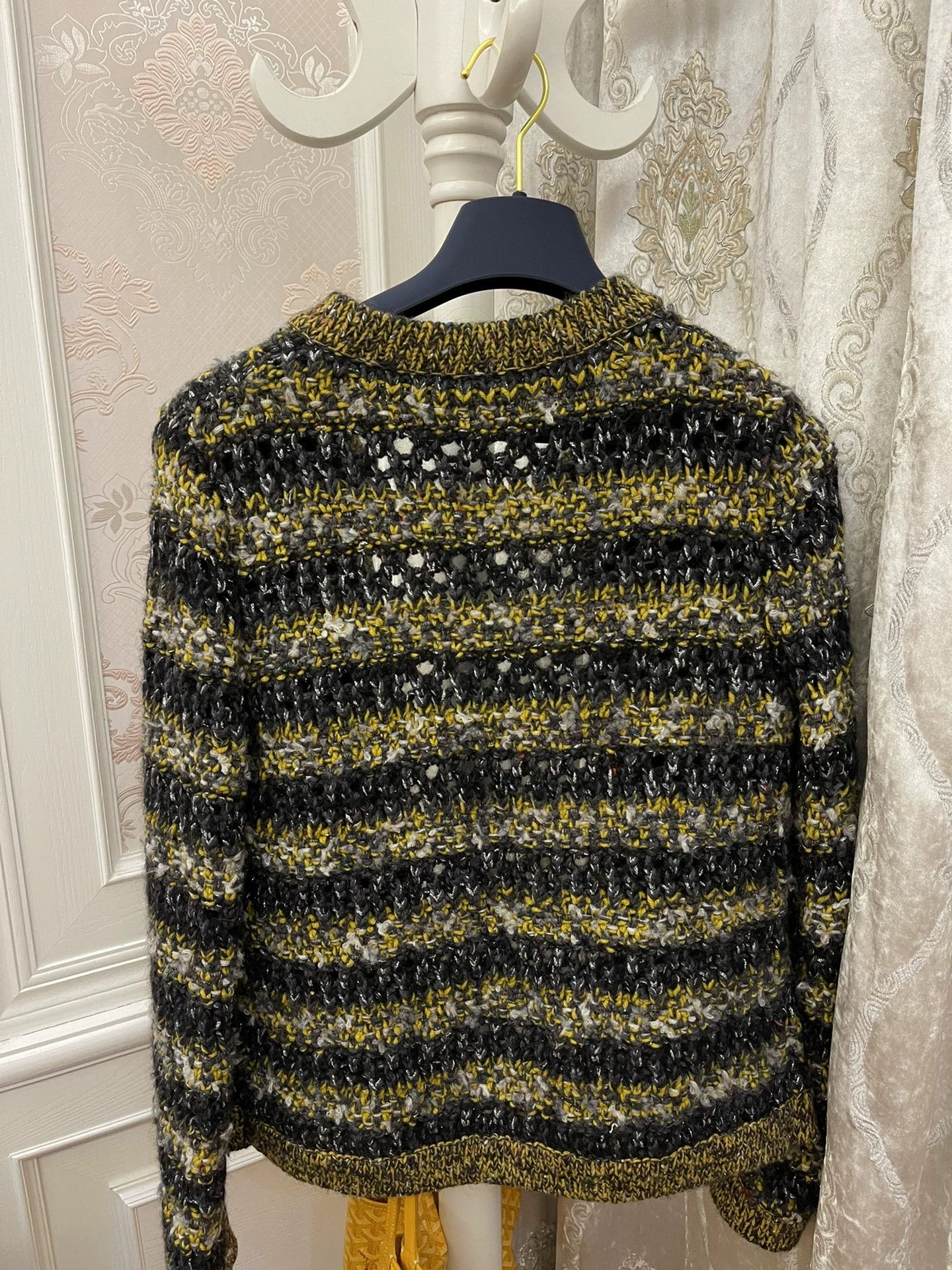 Chanel Chanel Knit Cardigan Liu Wen Style Size 34 Authentic Size XS / US 0-2 / IT 36-38 - 8 Thumbnail