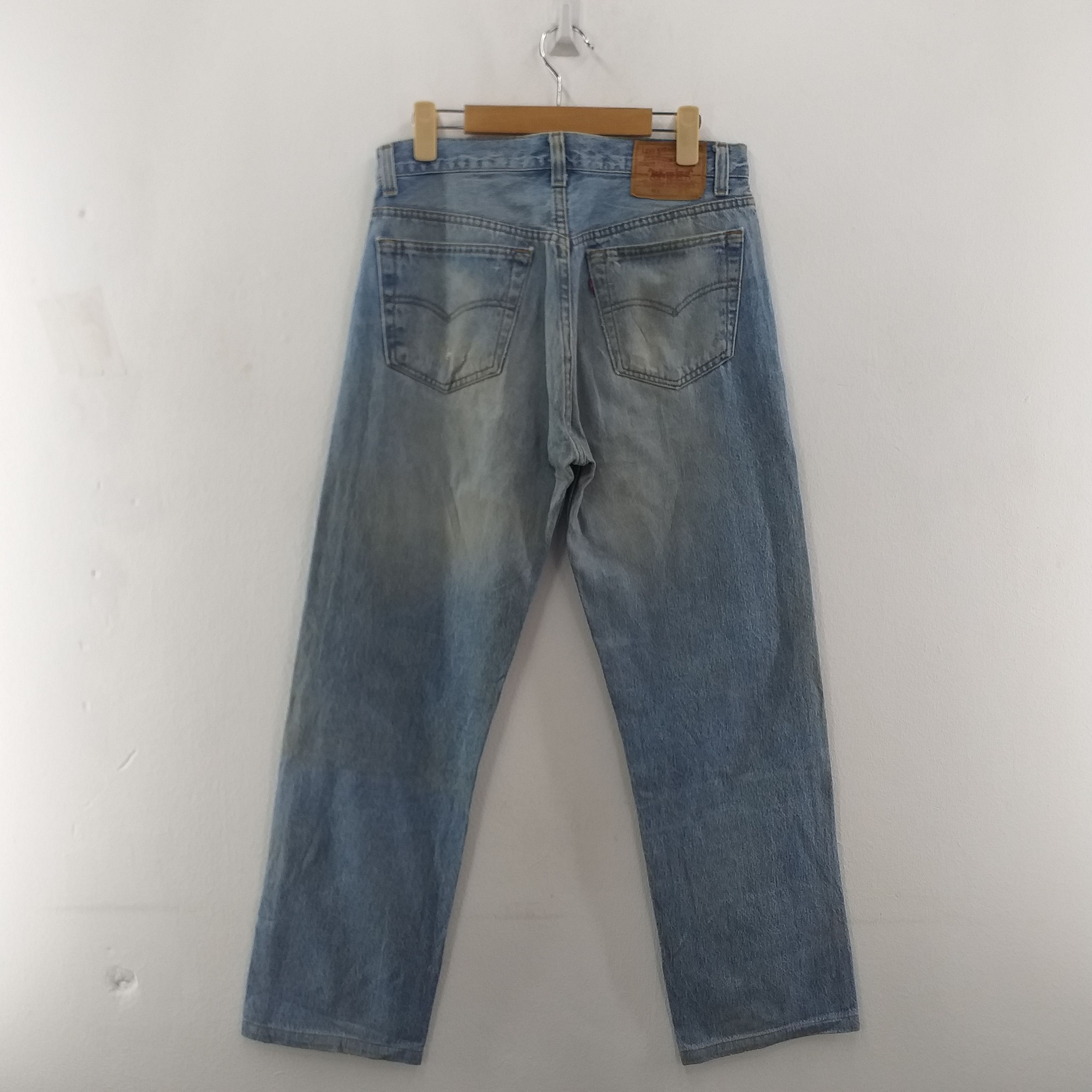 Levi's 90's Levi's 501 Vintage Clothing Distressed 31 x 29.5 -JN029 Size US 31 - 2 Thumbnail