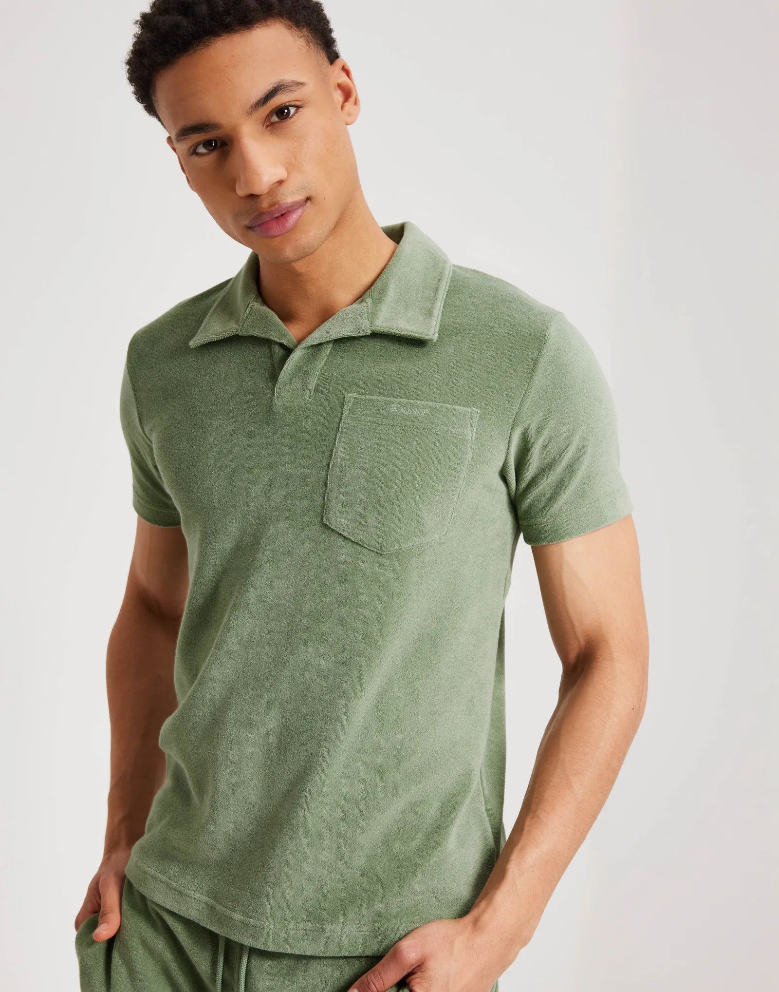Gant Gant Terry Ss Pique Short Sleeve Shirt Size US M / EU 48-50 / 2 - 1 Thumbnail