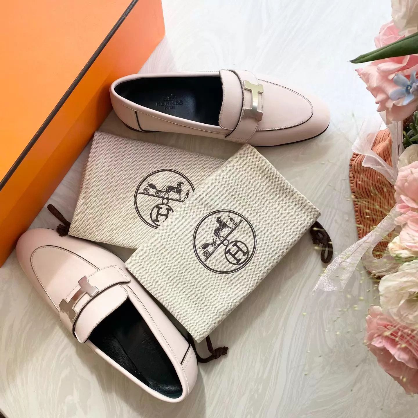 Hermes HERMES Paris Pink Leather Flat Loafer 35.5 Size US 5 / IT 35 - 1 Thumbnail