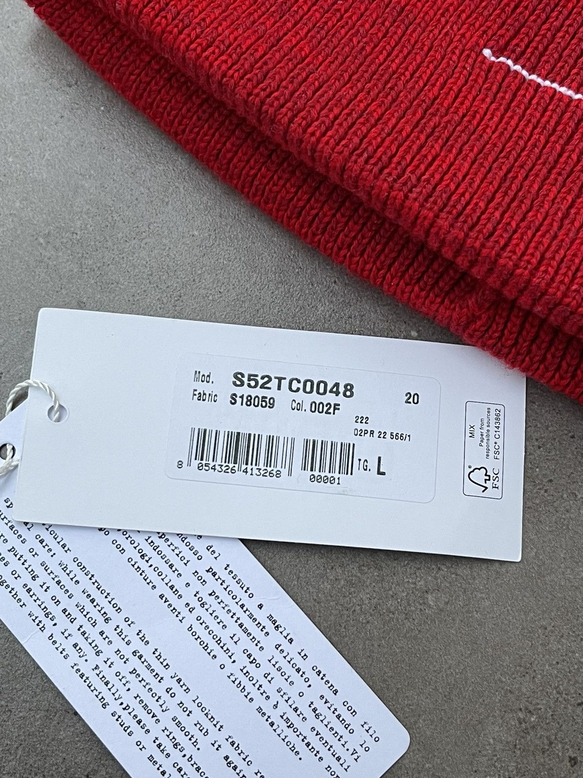 Maison Margiela !DS! AW22 Maison Margiela White Stitch Knitted Red Beanie Size ONE SIZE - 11 Thumbnail