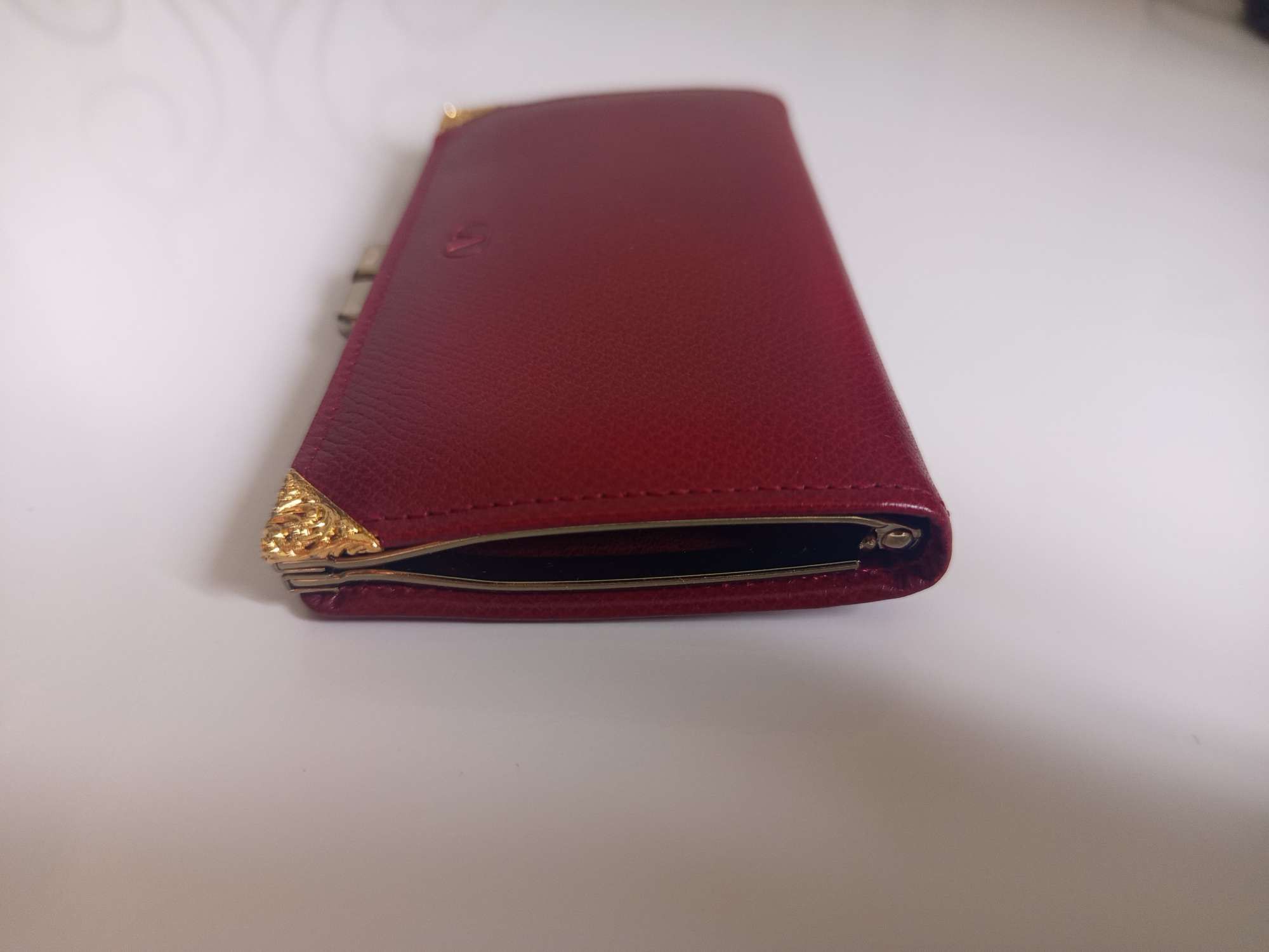 Valentino Valentino Garavani Wallet Burgundy Leather Kiss Lock Vintage Size ONE SIZE - 7 Thumbnail