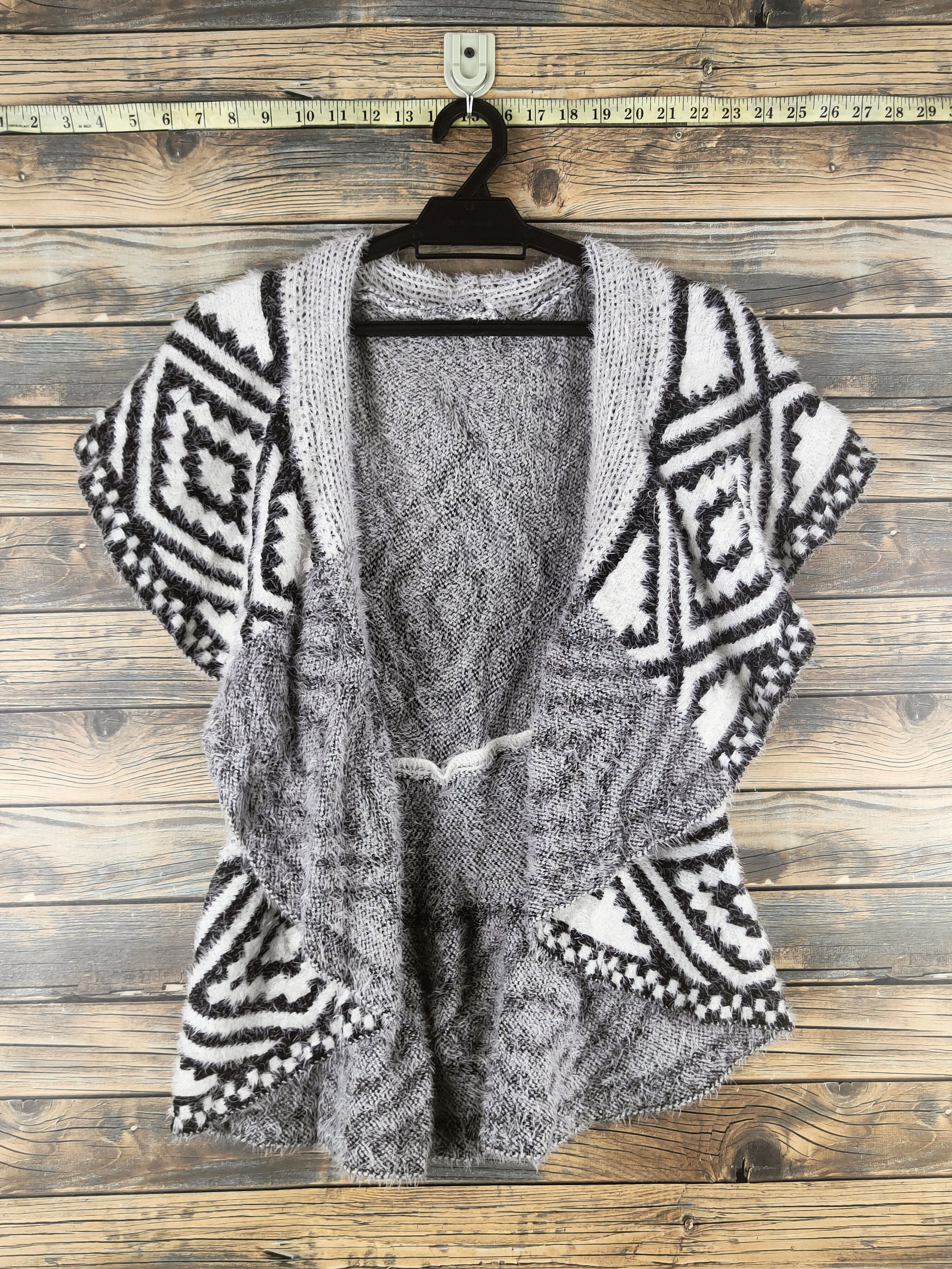 Japanese Brand DL Kanaho navajo Black White Fur Mohair Knitwear #46-508 Size S / US 4 / IT 40 - 1 Thumbnail