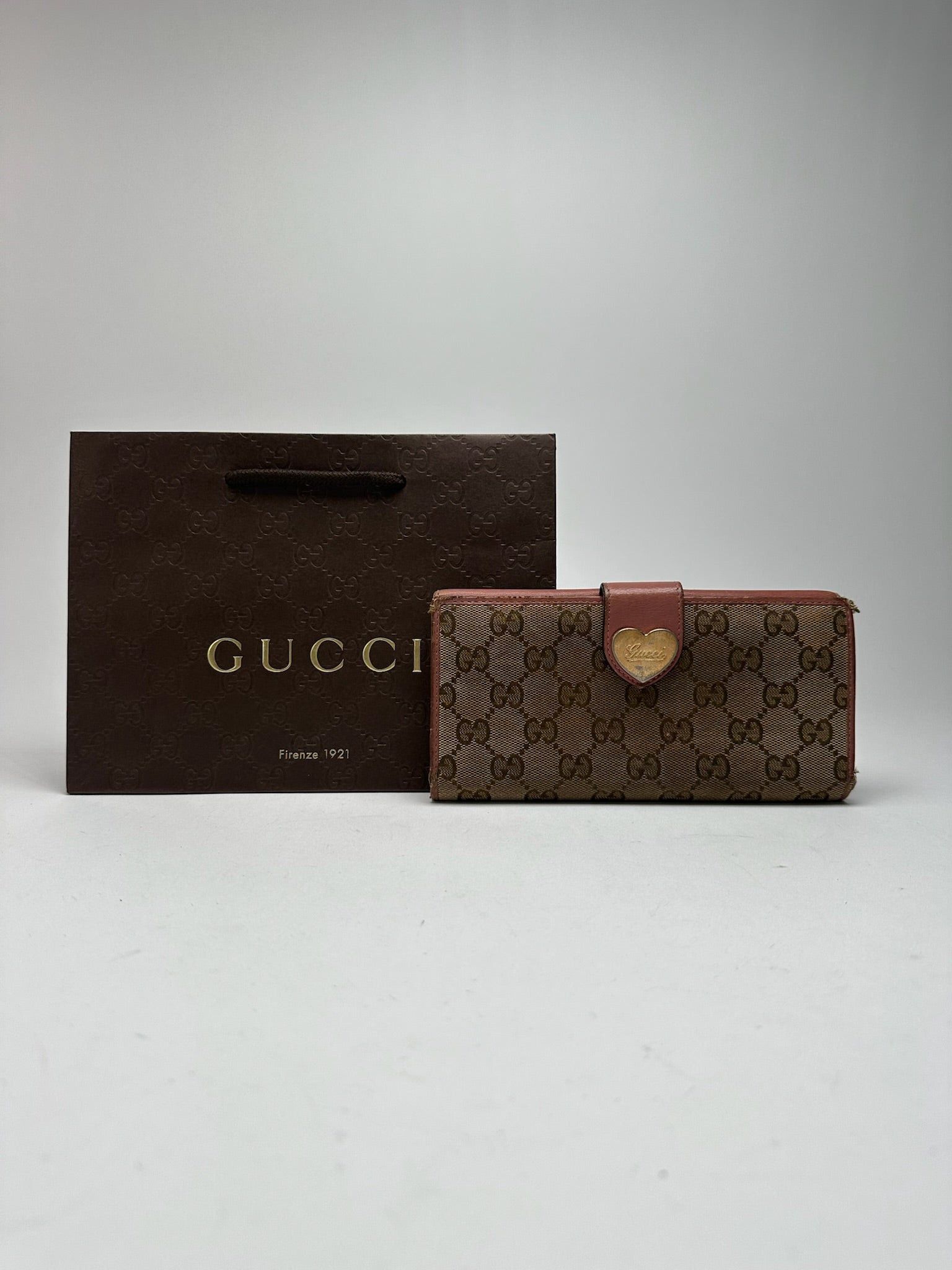 Gucci Vintage Monogram Lether wallet beige pink Size ONE SIZE - 1 Thumbnail