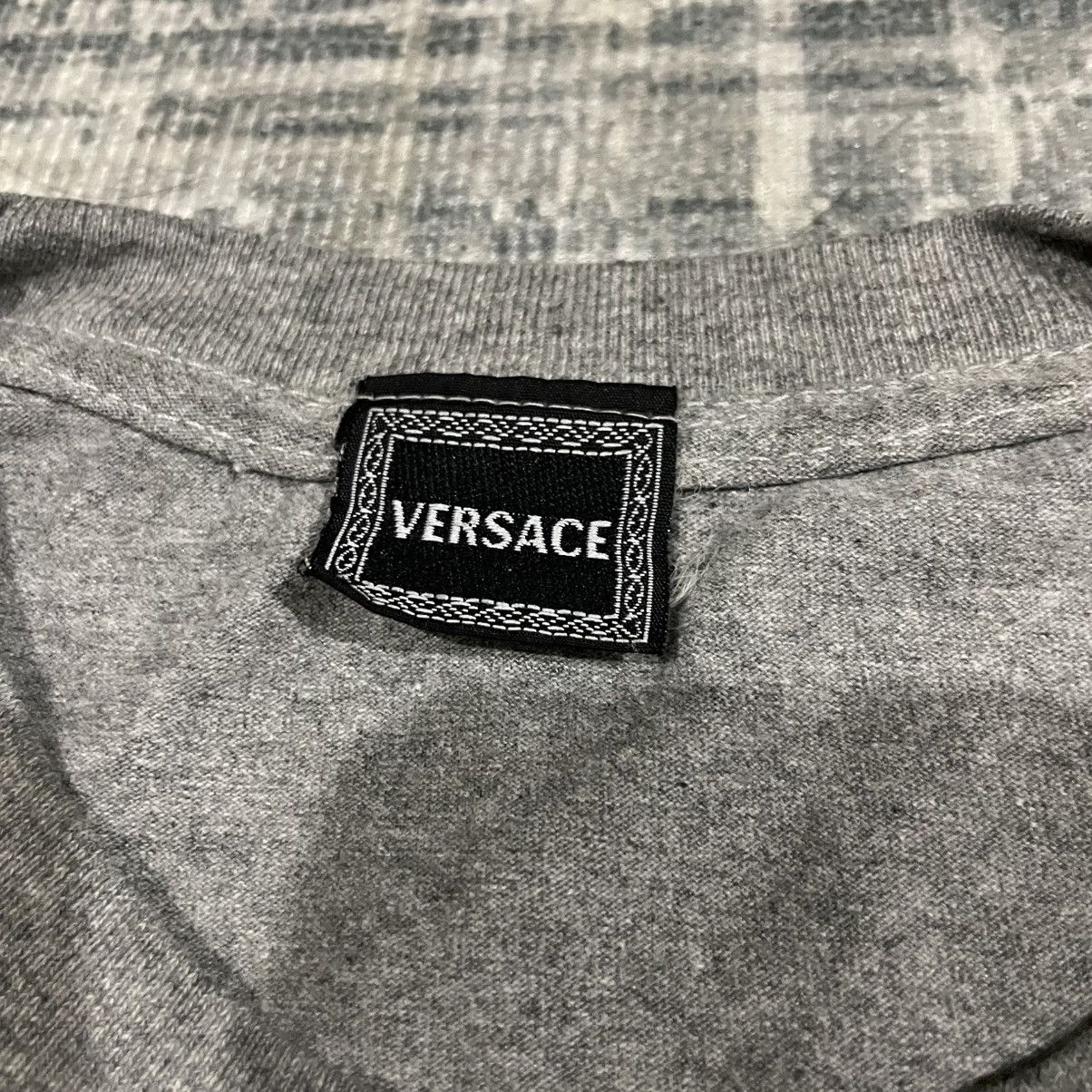Versace Versace T-shirt Grey With Linear Logo Print Size US M / EU 48-50 / 2 - 4 Thumbnail