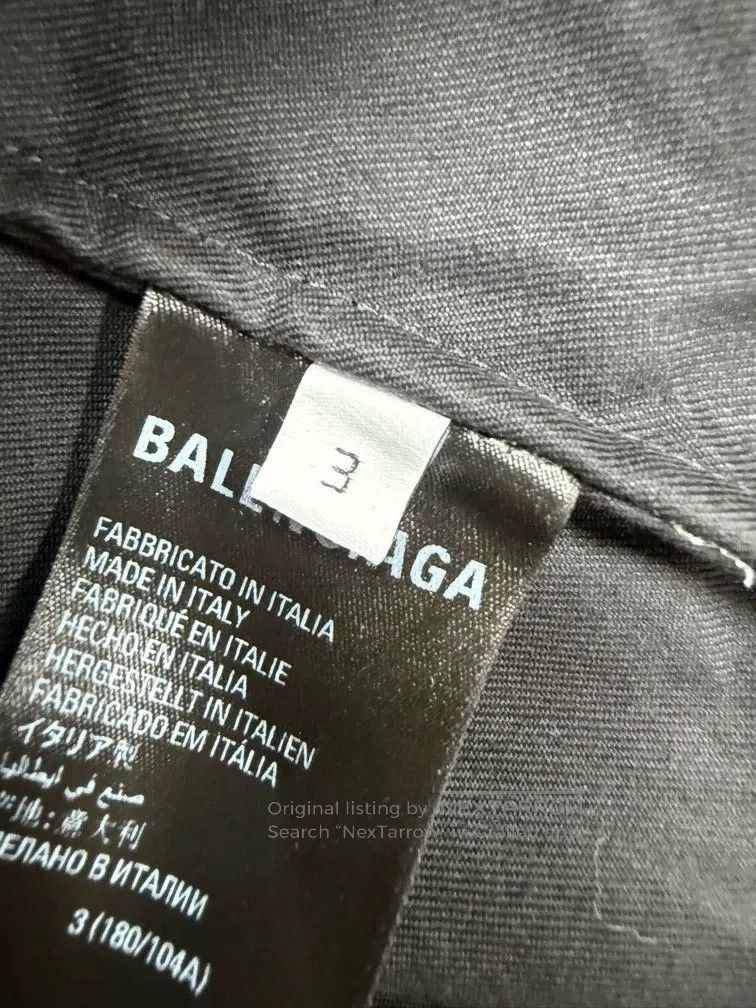 Balenciaga Balenciaga Black letter large logo print oversized short s Size US L / EU 52-54 / 3 - 4 Thumbnail