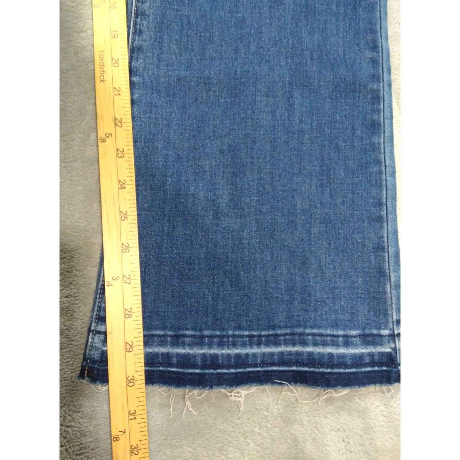 Lucky Brand Lucky Brand Jeans Women 14/32 Blue Denim Sweet Boot Cut Mid Rise Stretch Jeans Baggy? No. 5-Pocket Design Regular Size 14 Inseam 32 Blue Denim Size 36" / US 14 / IT 50 - 5 Thumbnail