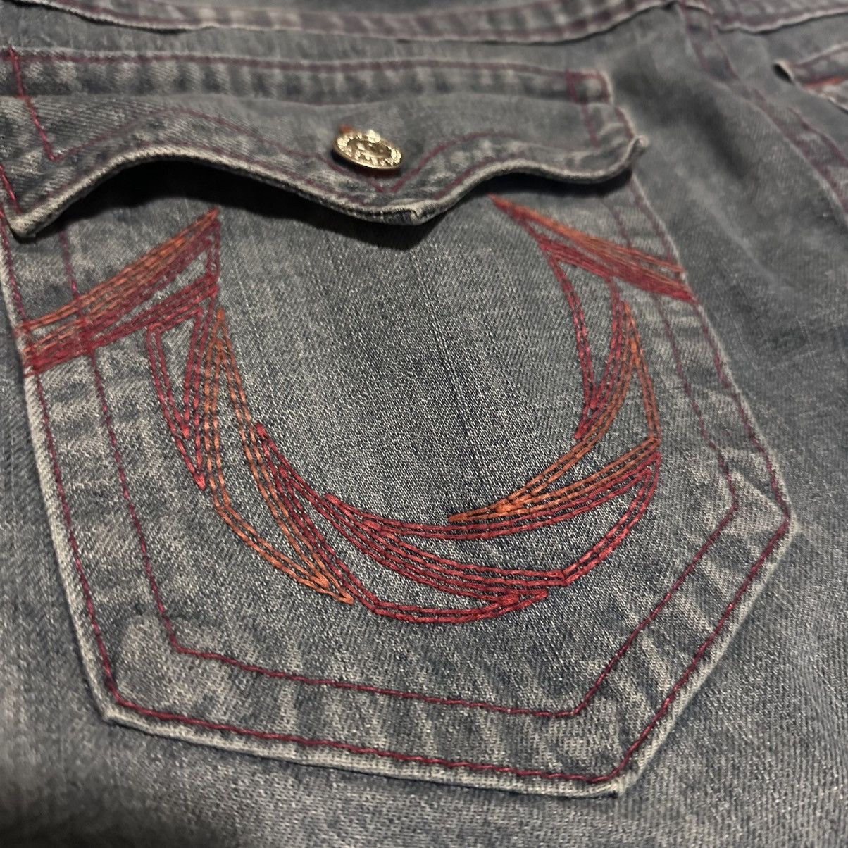 True Religion Vintage True Religion Straight Blue Jeans 36x32 Red Stitch Size US 36 / EU 52 - 3 Thumbnail