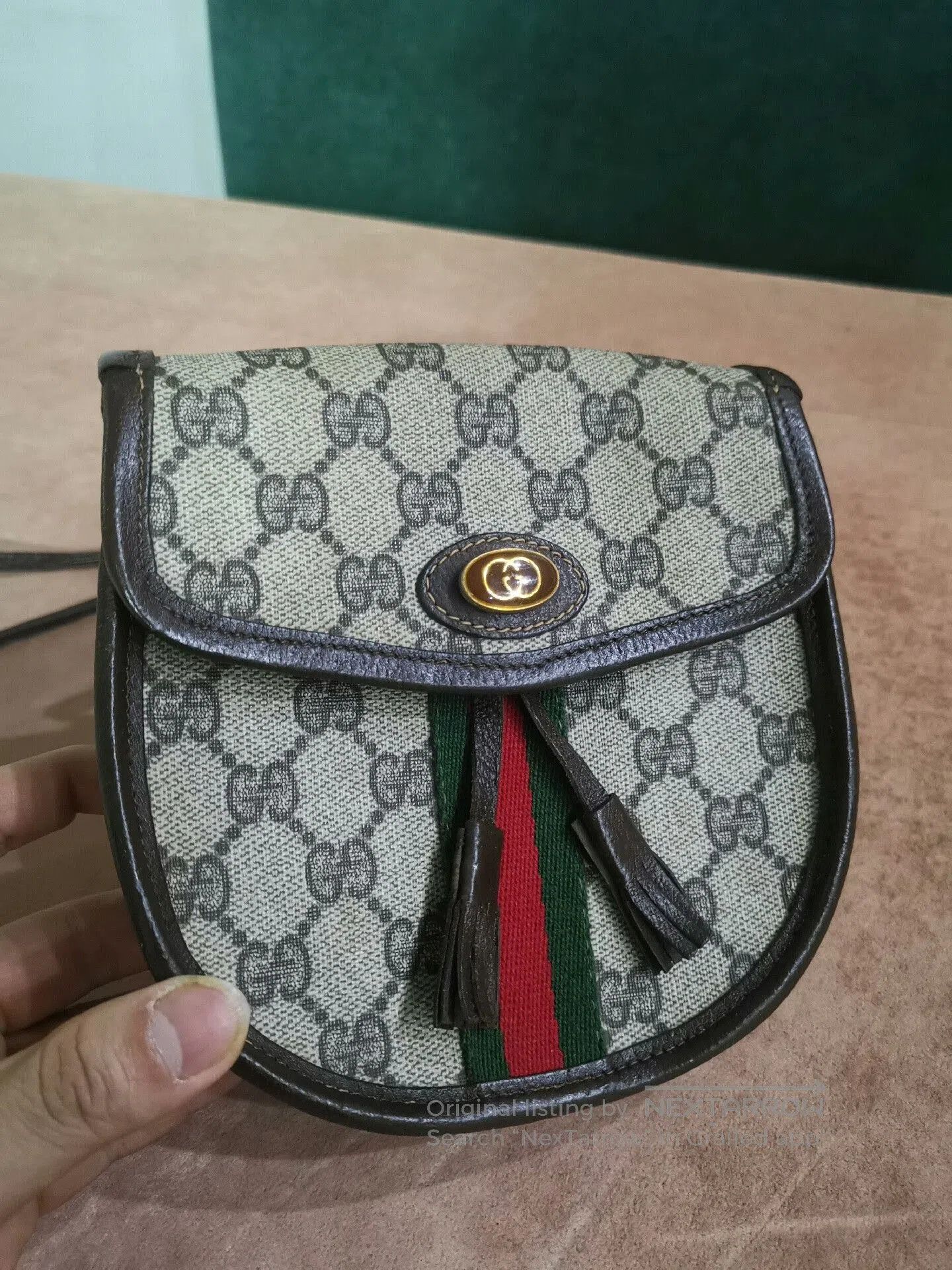 Gucci Vintage Gucci Mini Crossbody Phone Bag. Size ONE SIZE - 1 Thumbnail